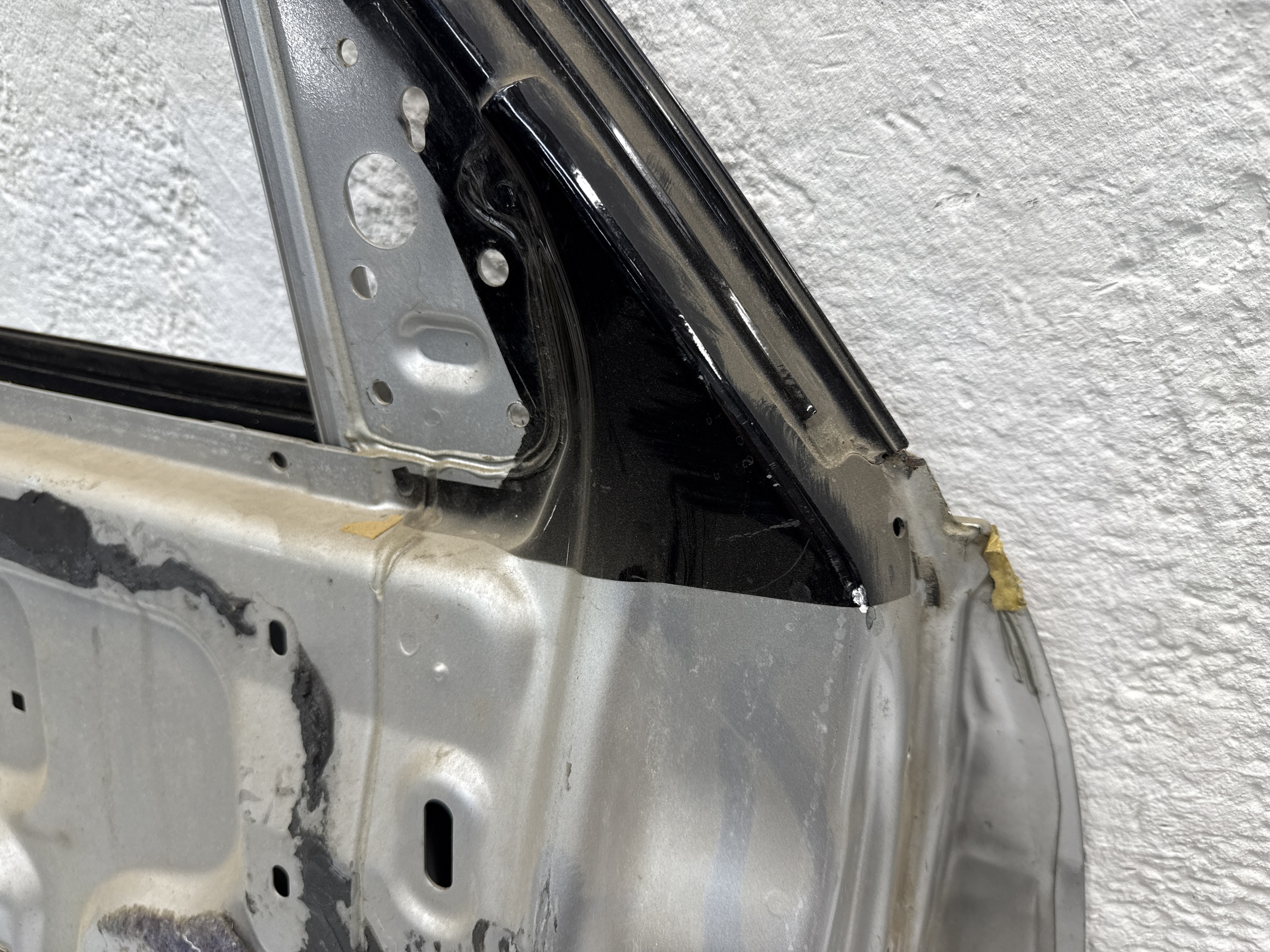 Дверь передняя левая Mitsubishi Pajero 3 5D