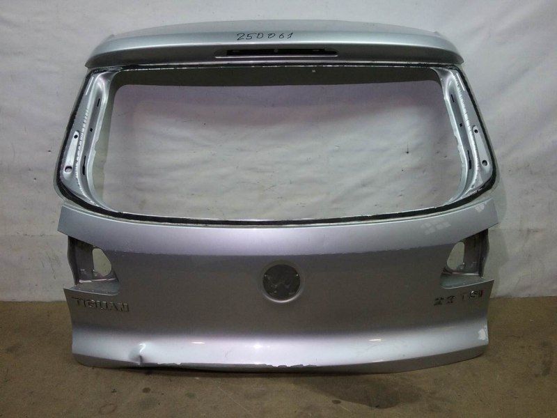 Крышка багажника Volkswagen Tiguan 1