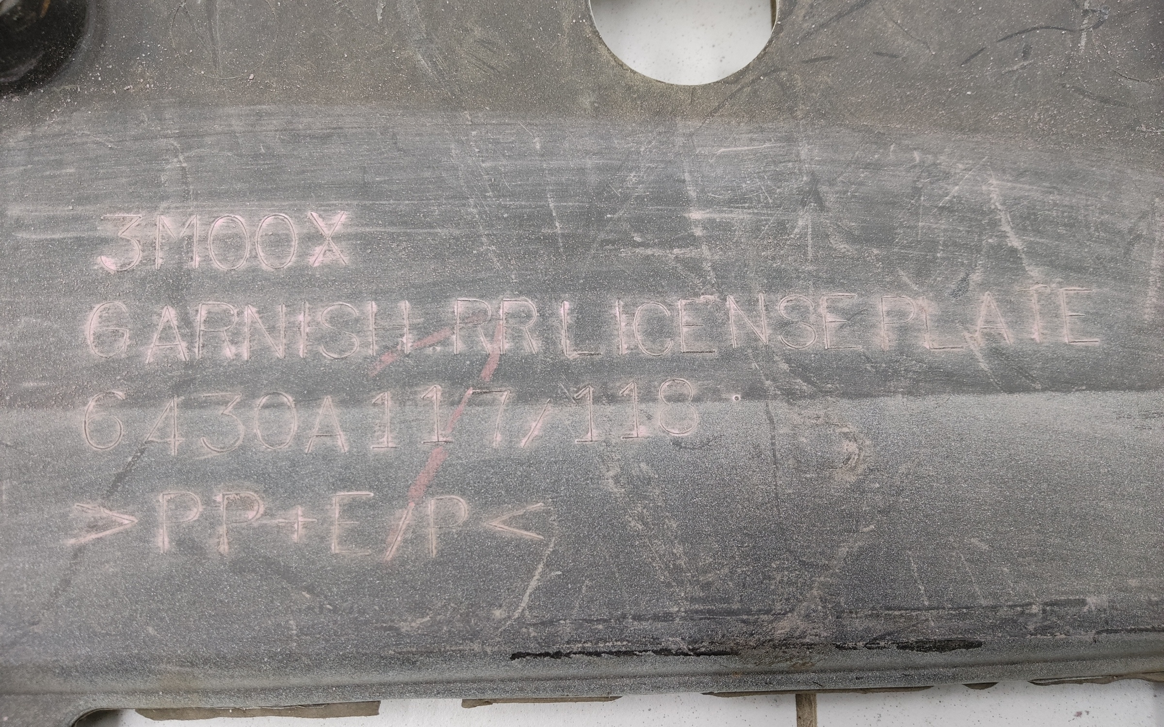 Чехол запасного колеса Mitsubishi Pajero 4