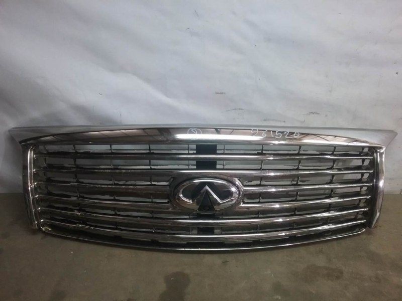 Решетка радиатора Infiniti QX56 2