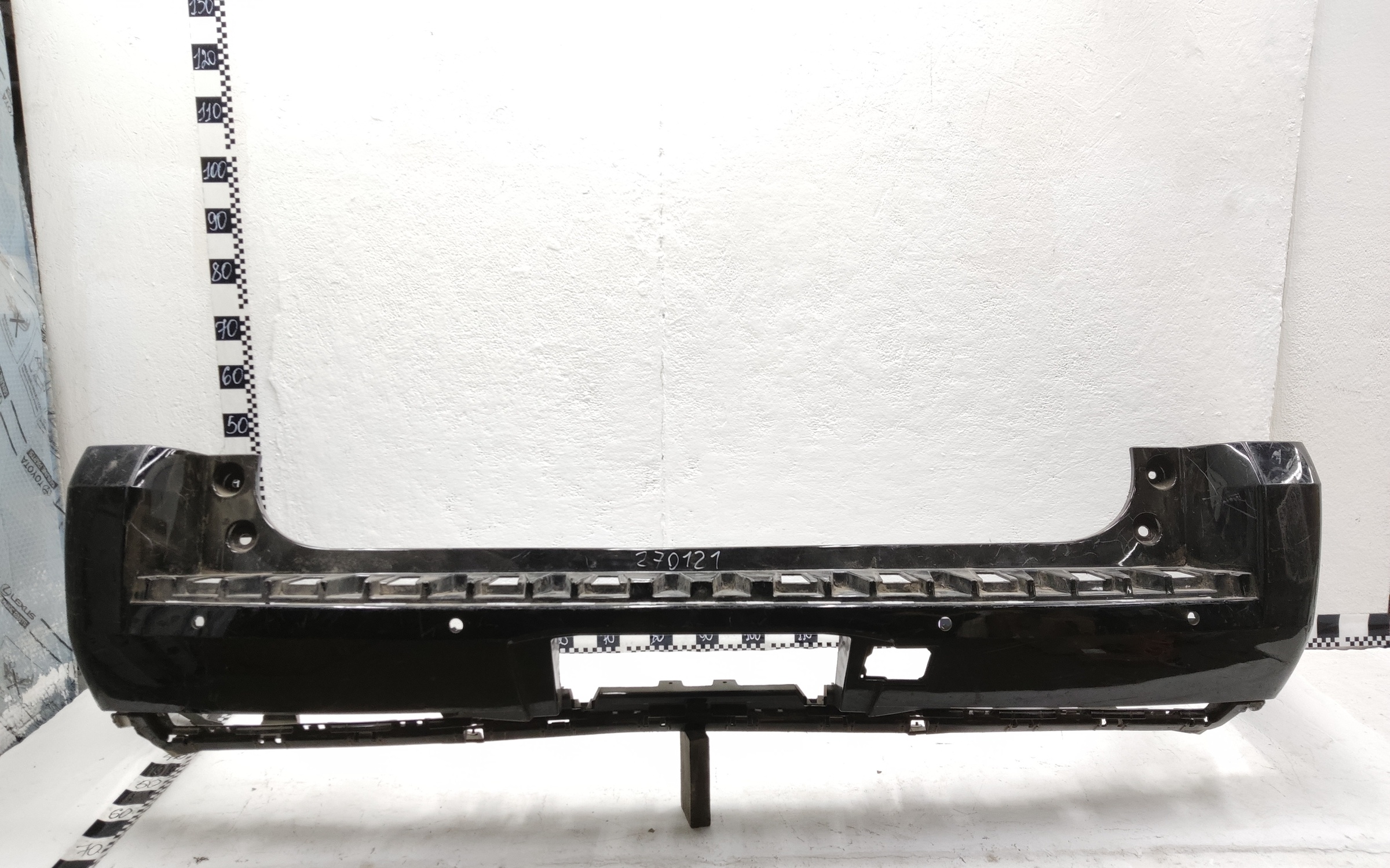 Бампер задний Cadillac Escalade 3