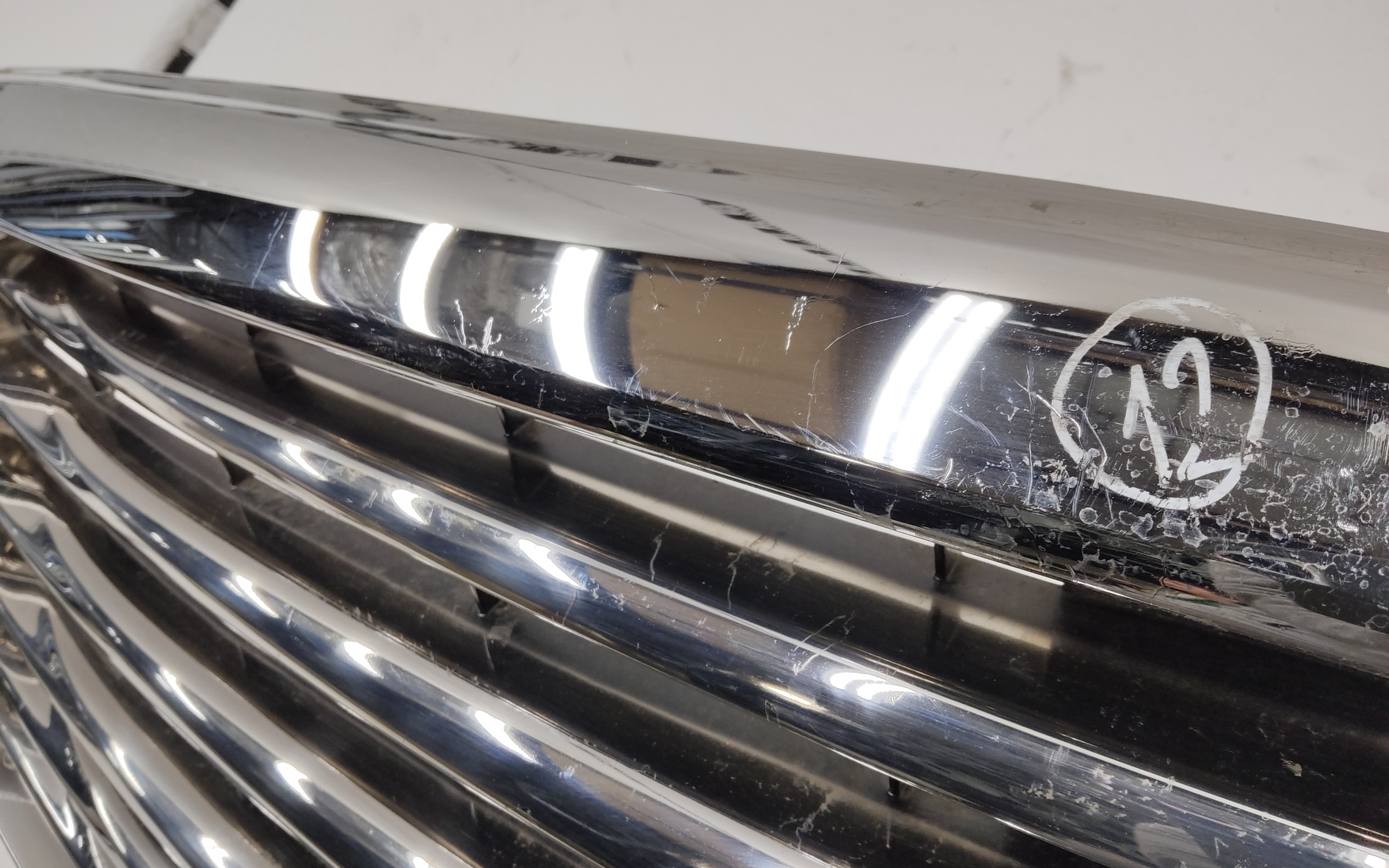 Решетка радиатора Infiniti QX56 2