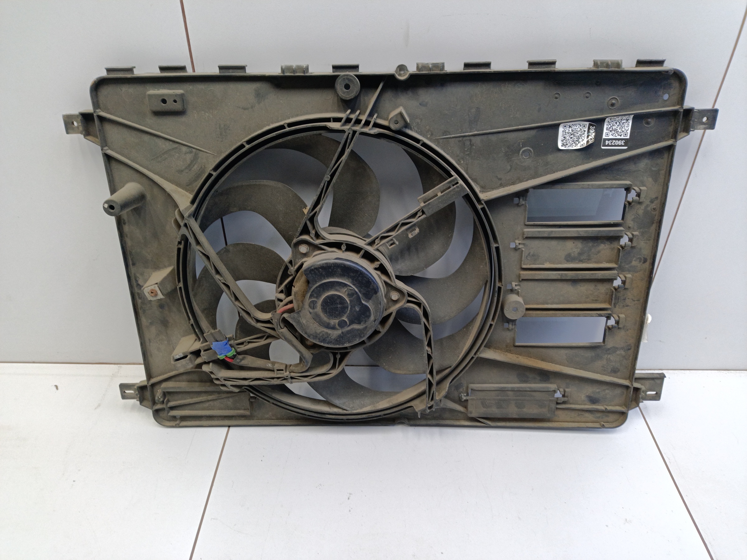 Диффузор радиатора ДВС в сборе Ford Mondeo 4