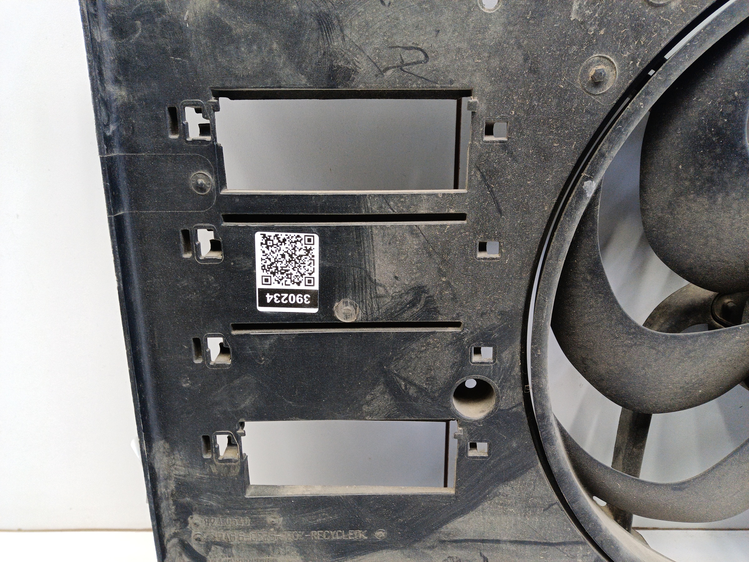 Диффузор радиатора ДВС в сборе Ford Mondeo 4