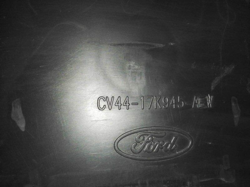 Накладка переднего бампера под номер Ford Kuga