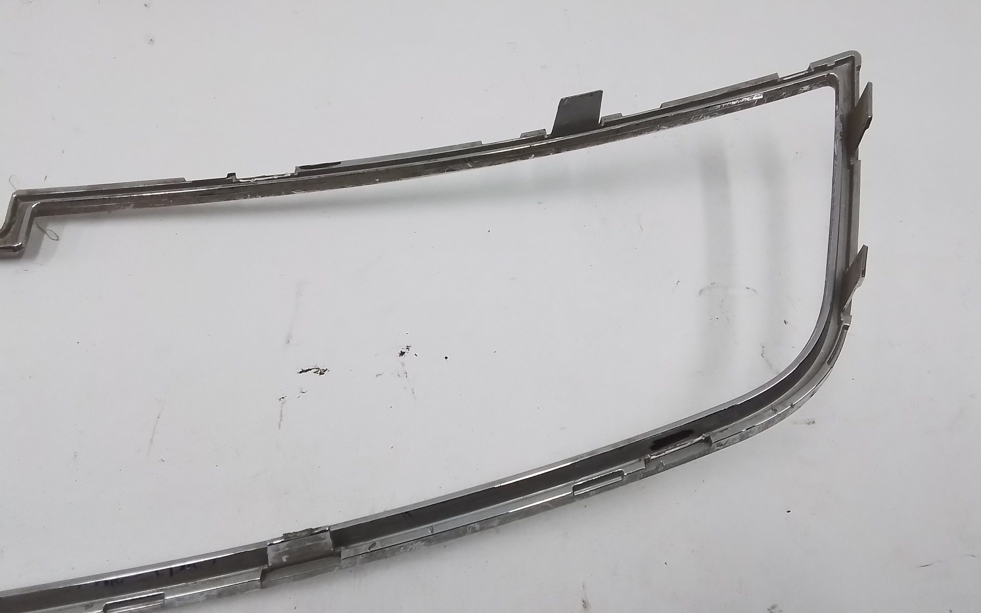 Хром решетки радиатора Chevrolet Cruze до рестайл