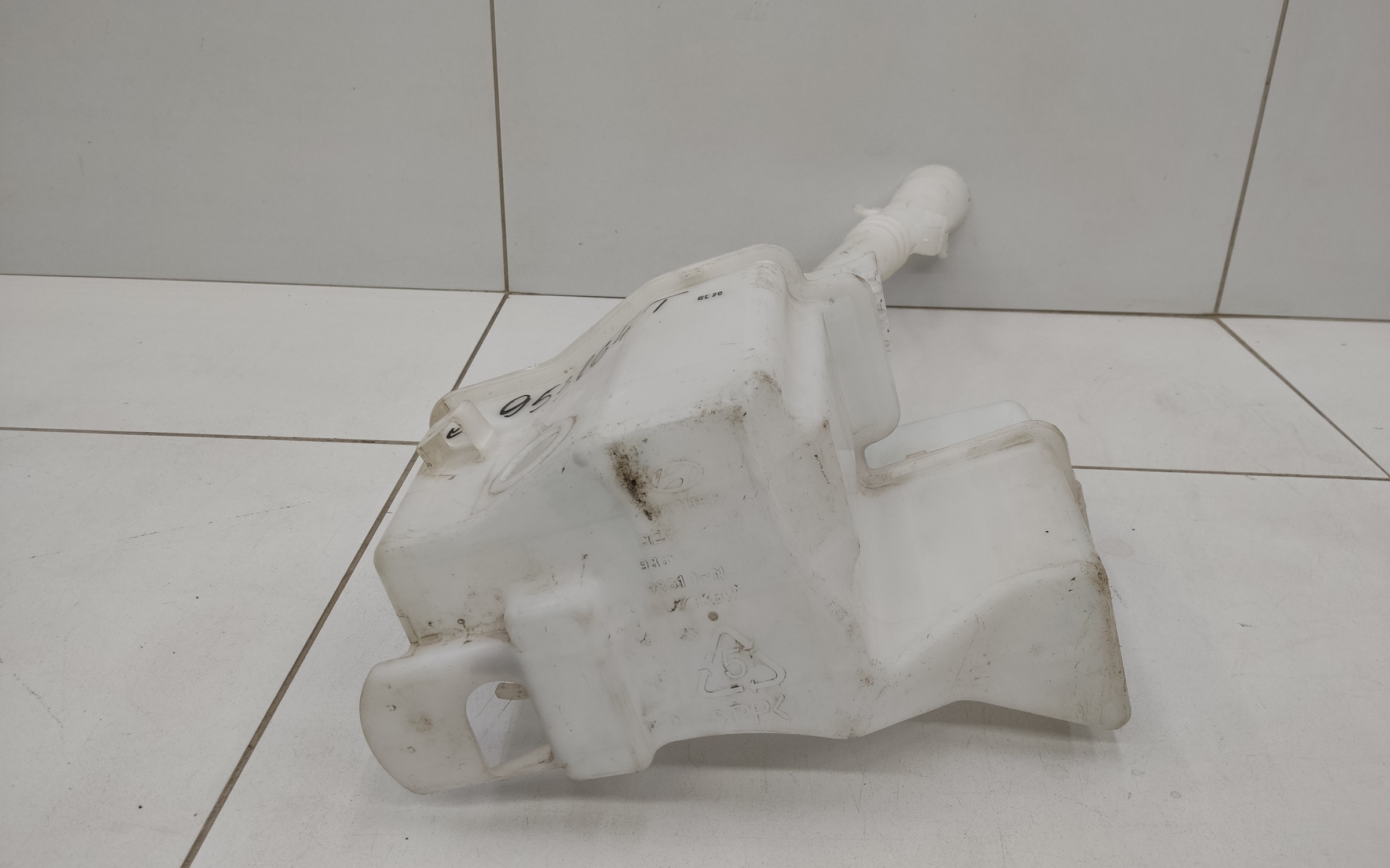 Бачок омывателя Hyundai Tucson 4