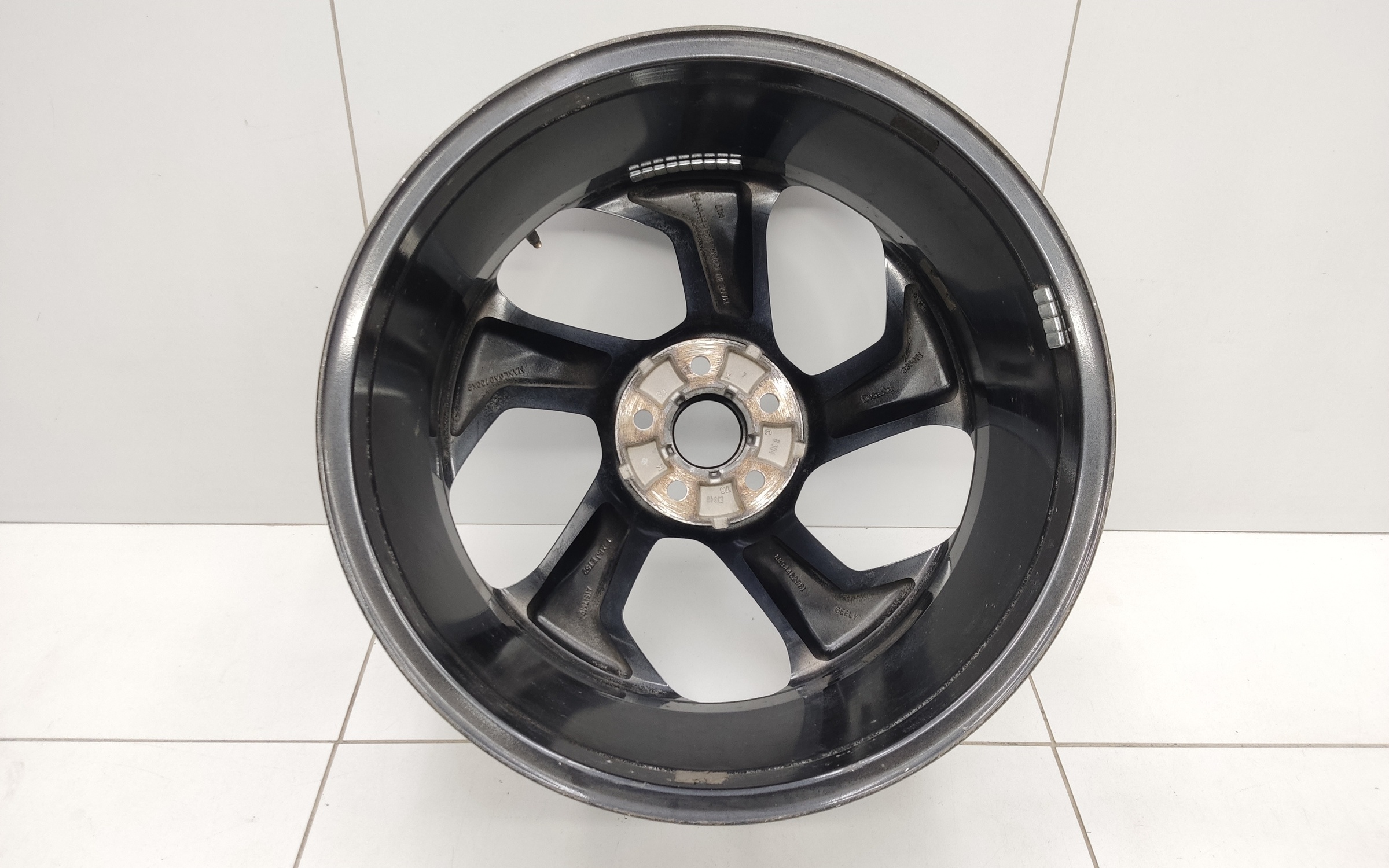 Диск колеса литой Geely Monjaro R19