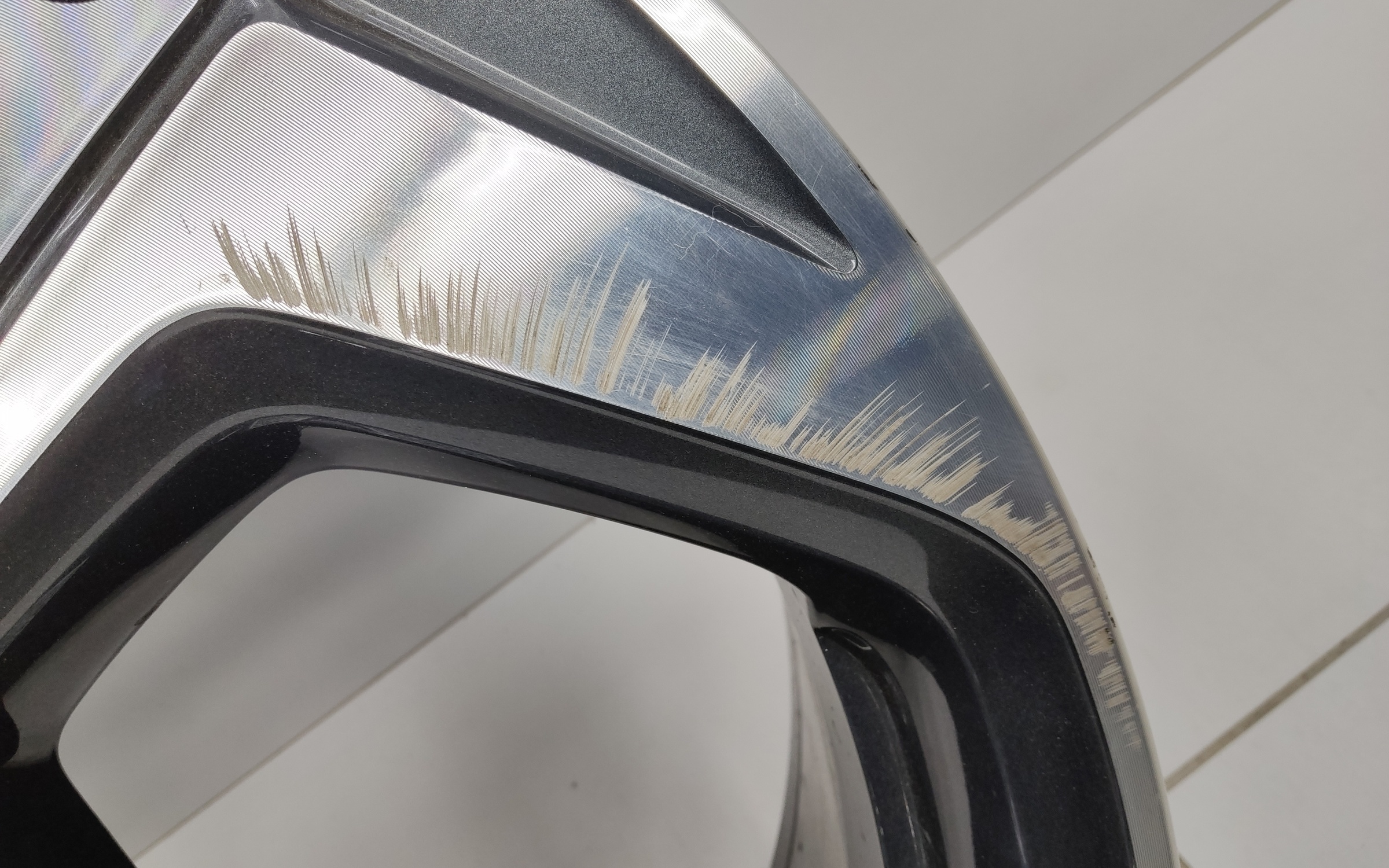 Диск колеса литой Geely Monjaro R19