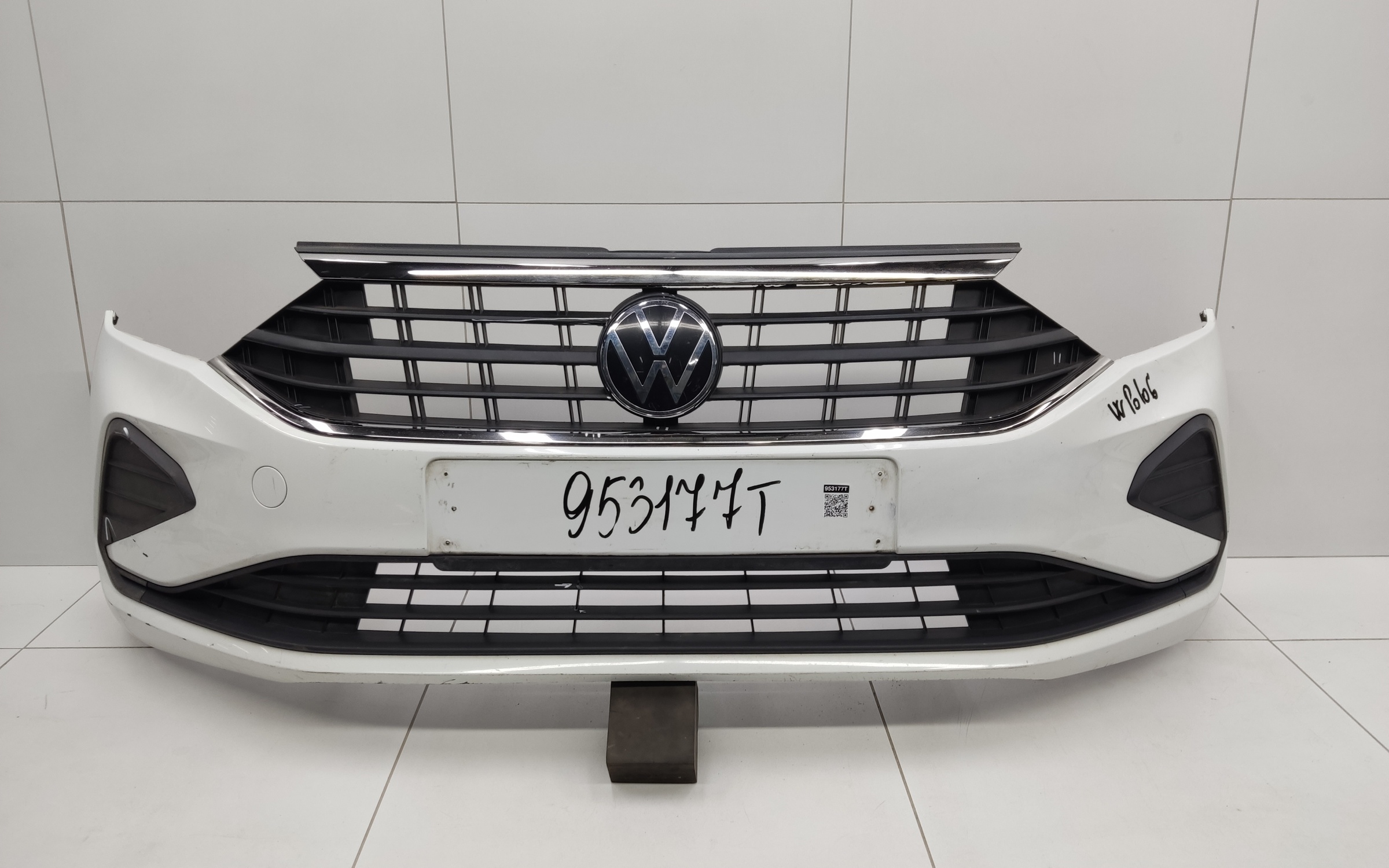 Бампер передний Volkswagen Polo 6 Liftback