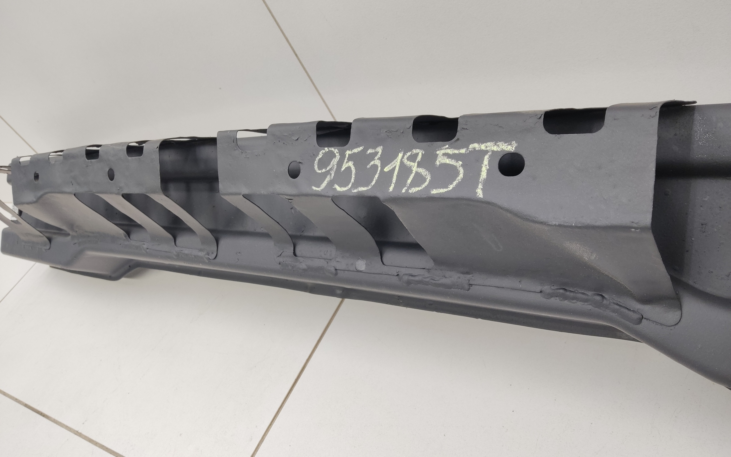 Усилитель переднего бампера Tank 400