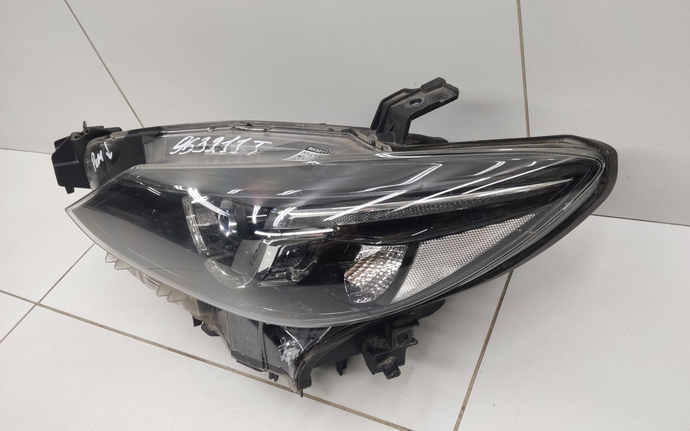 Фара передняя левая Mazda 6 GJ Restail LED