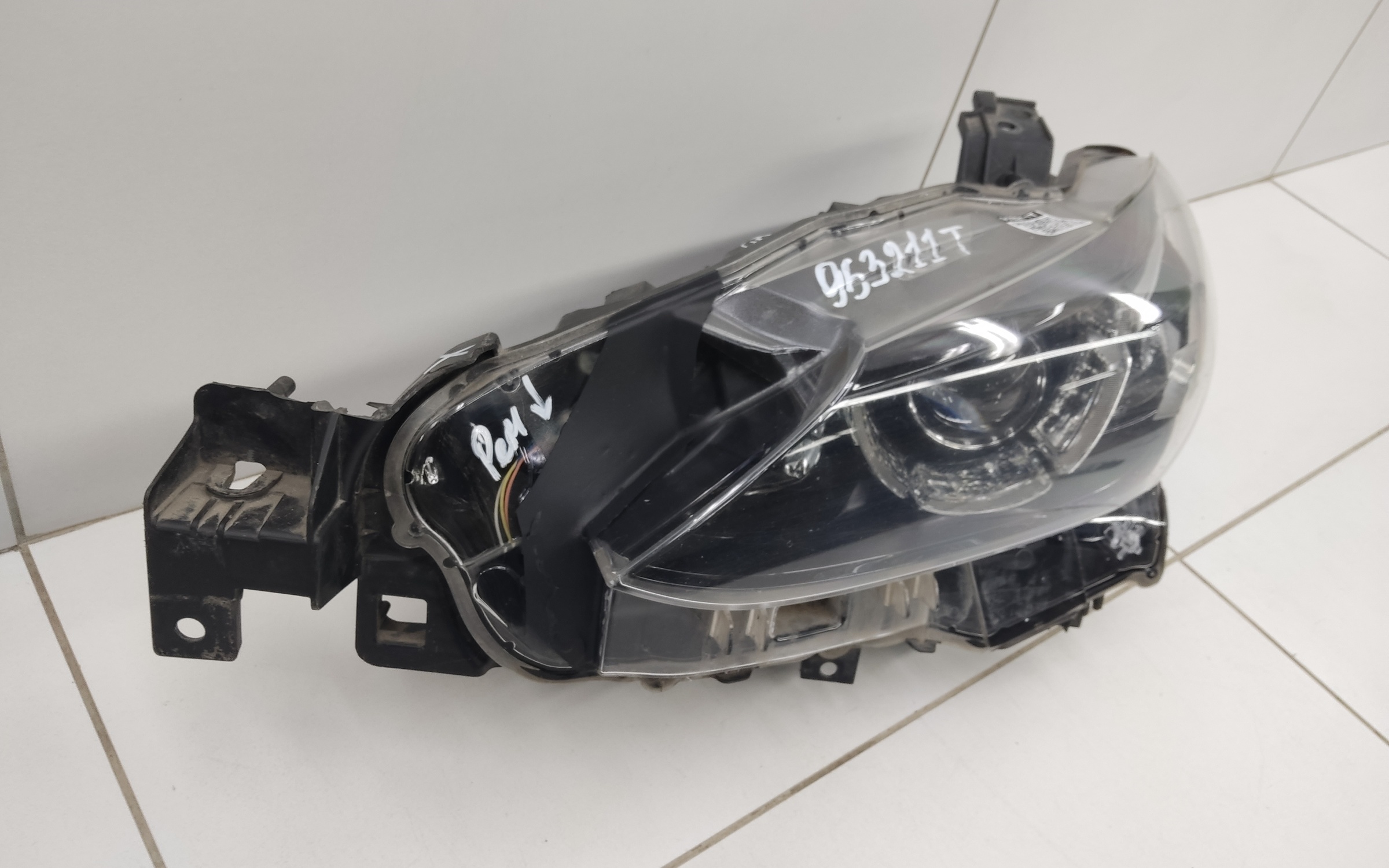 Фара передняя левая Mazda 6 GJ Restail LED