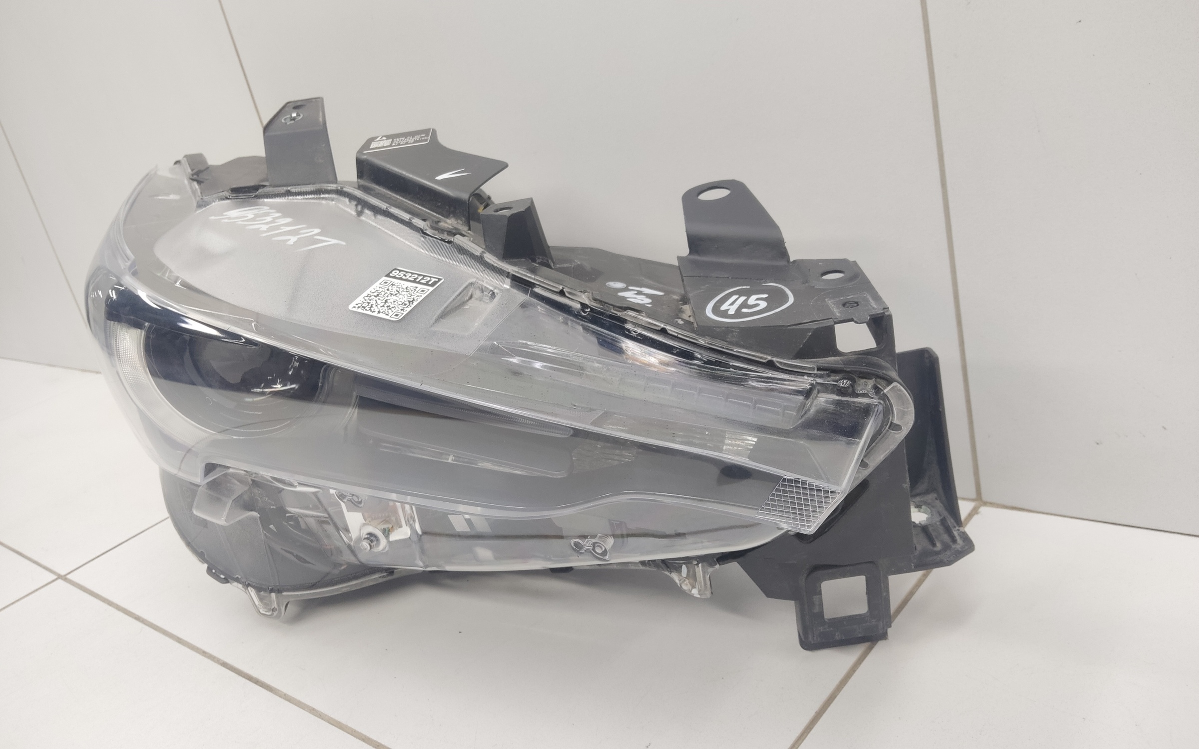 Фара передняя правая Mazda CX-5 2 LED