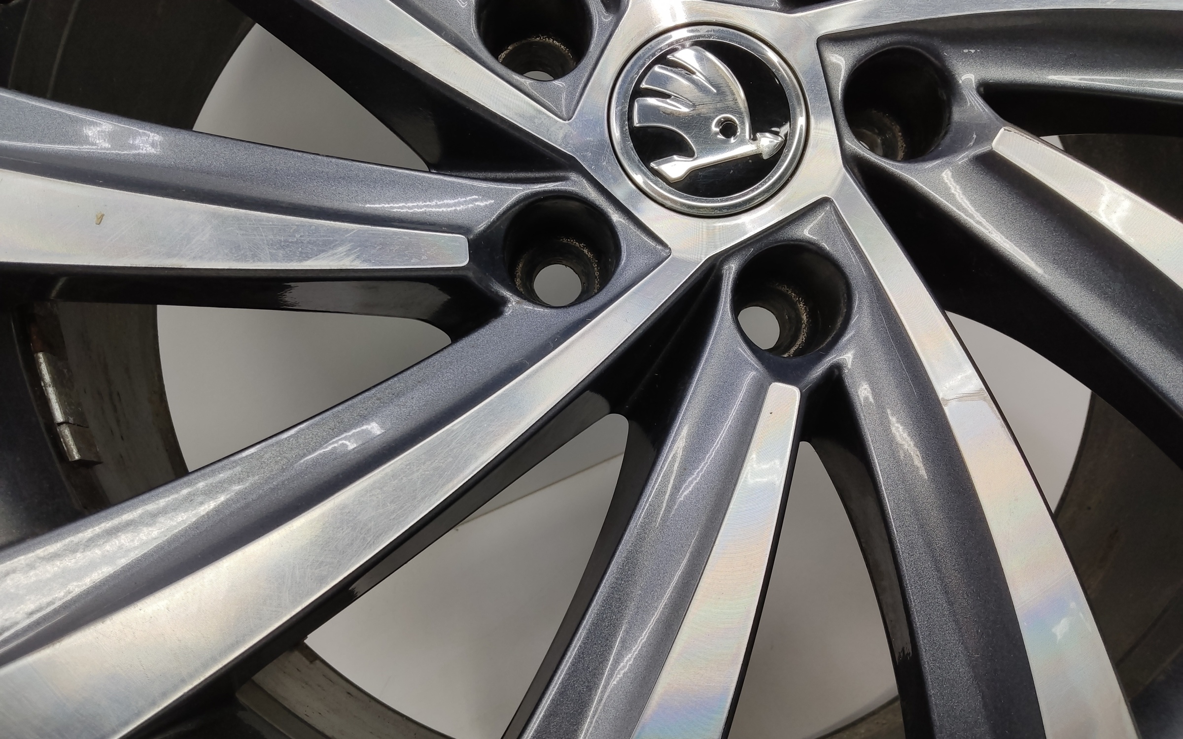 Диск колеса литой Skoda Octavia A8 R18