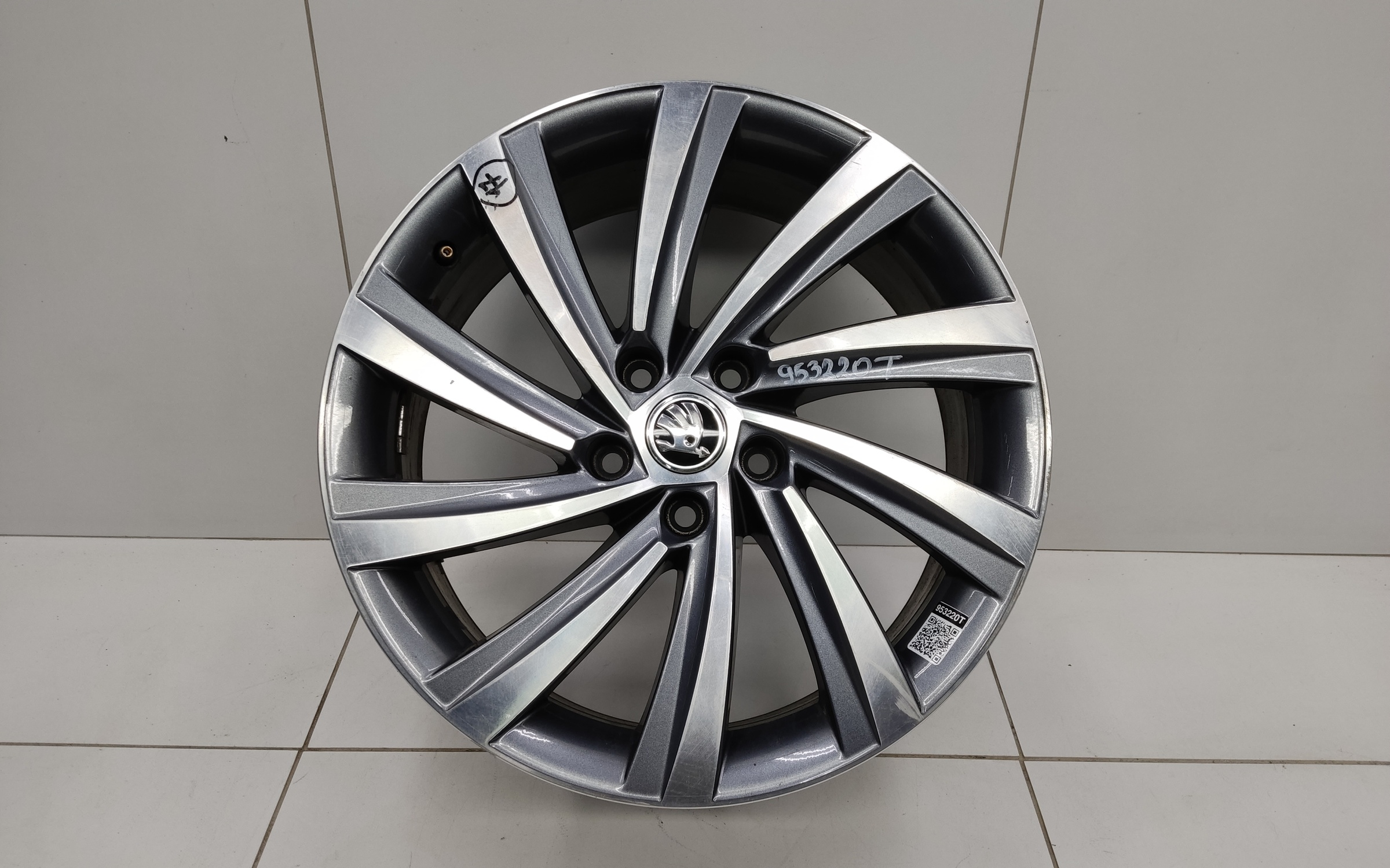 Диск колеса литой Skoda Octavia A8 R18