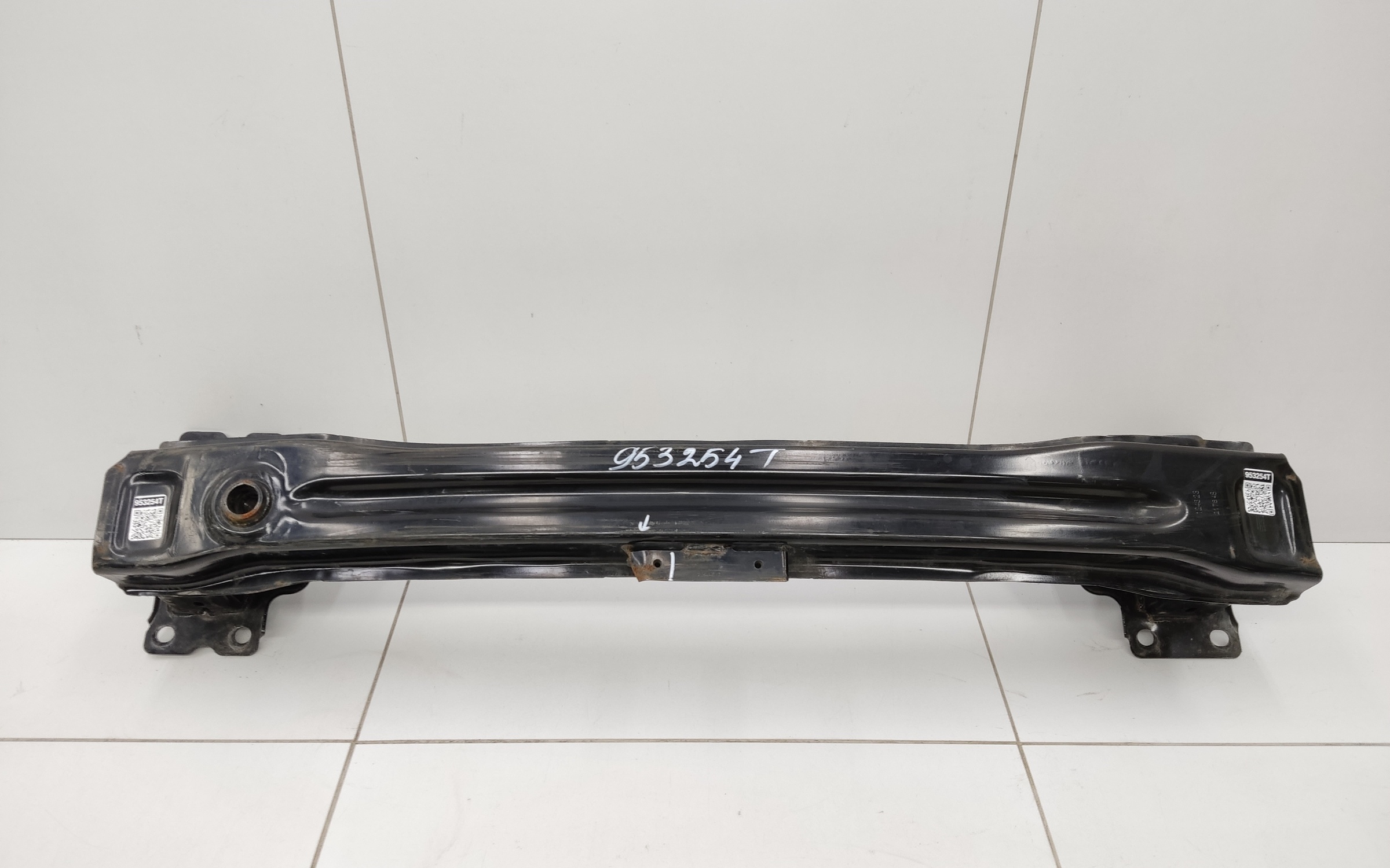 Усилитель переднего бампера Exeed VX