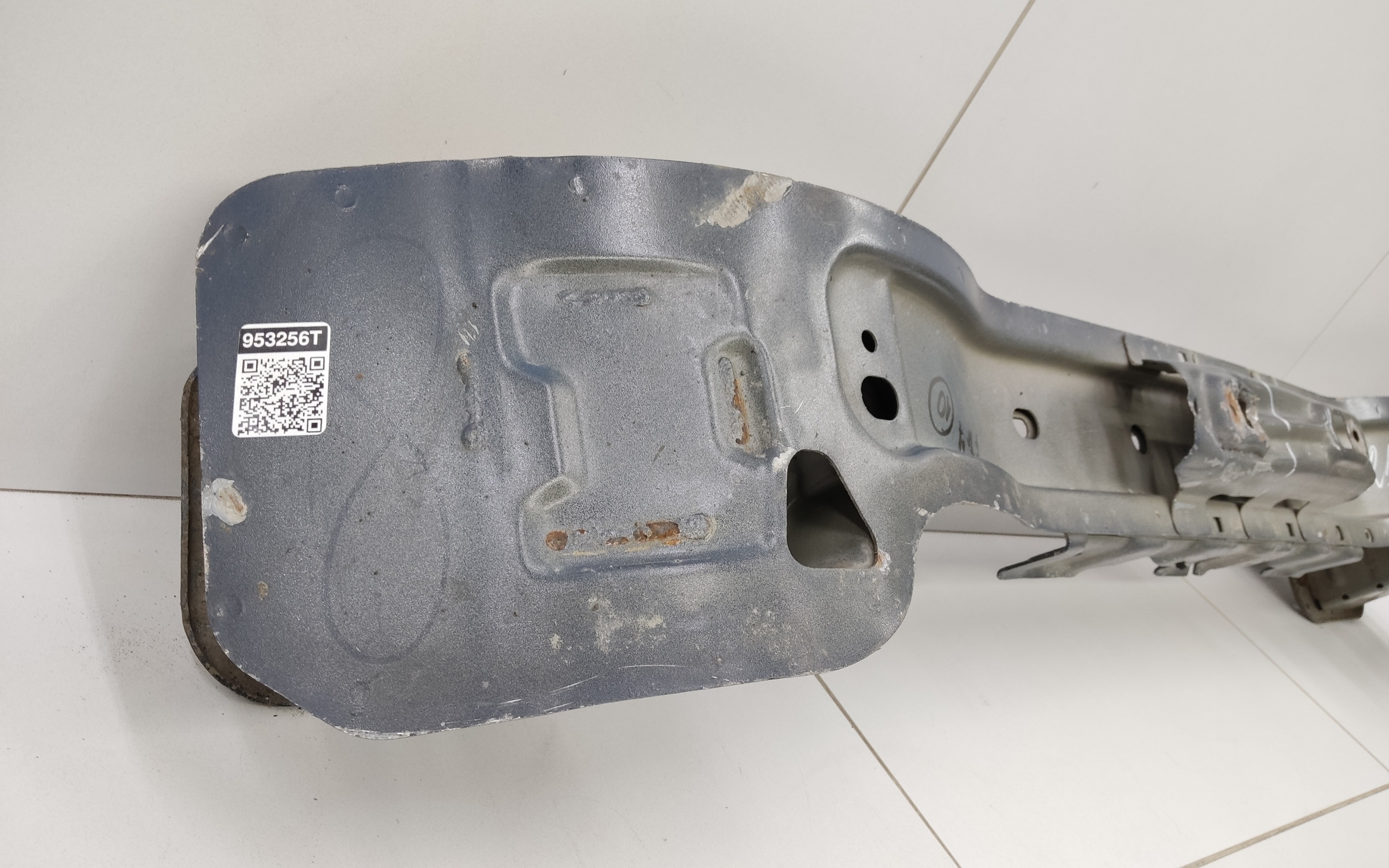 Усилитель переднего бампера Ford Transit 7