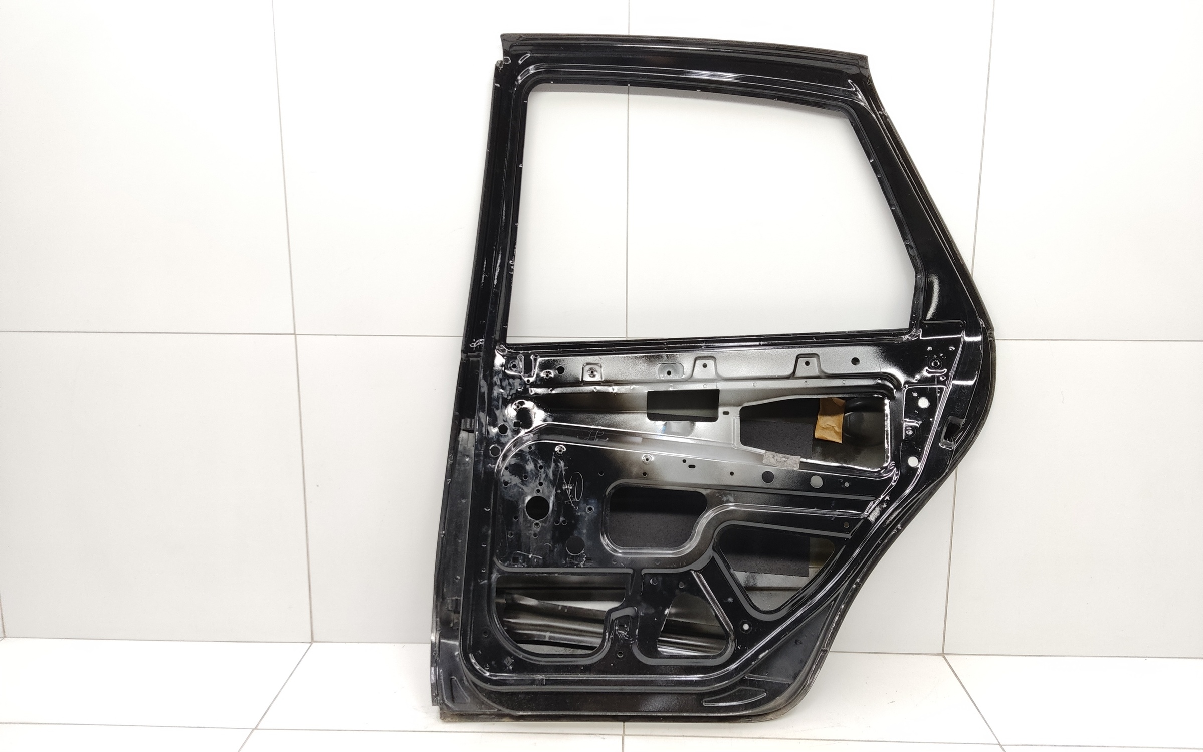 Дверь задняя правая Lada Granta 1 Liftback