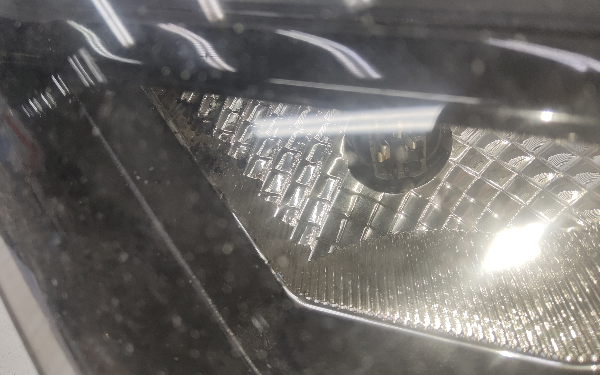 Фара передняя правая Lada Granta 1 Restail с электрокорректором