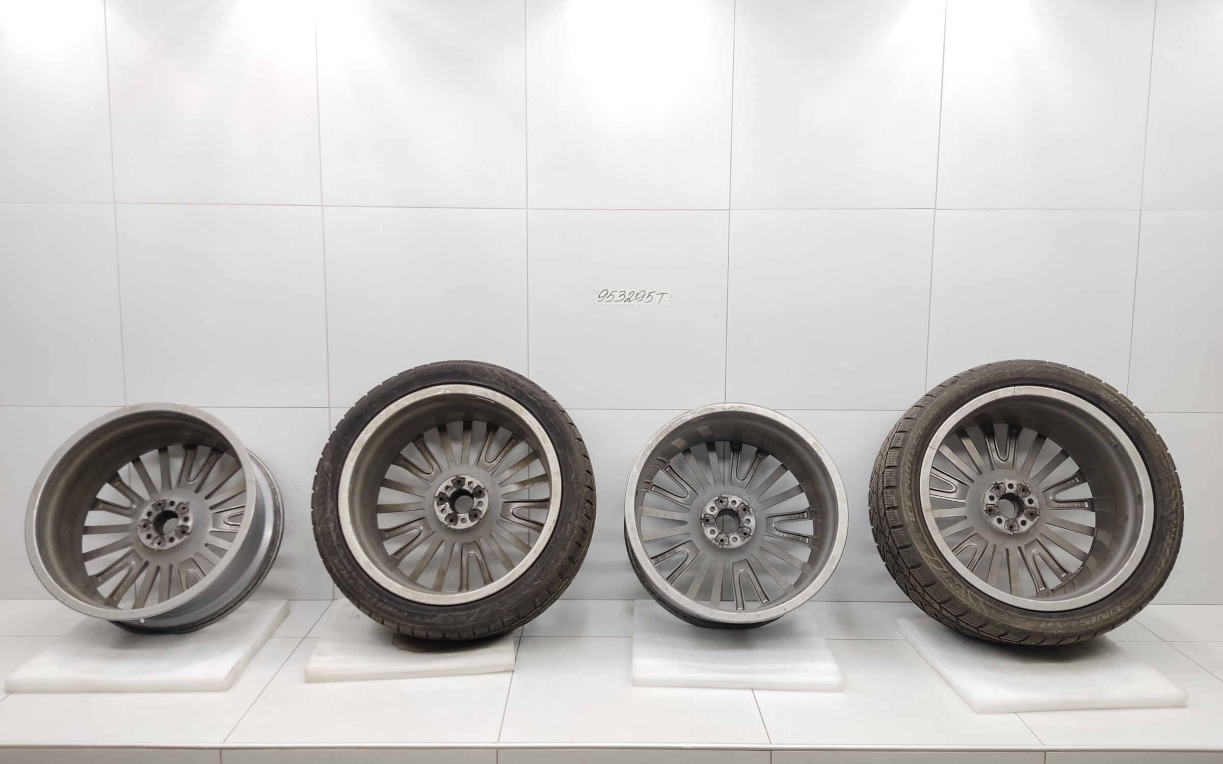 Комплект дисков BMW X7 G07 R22