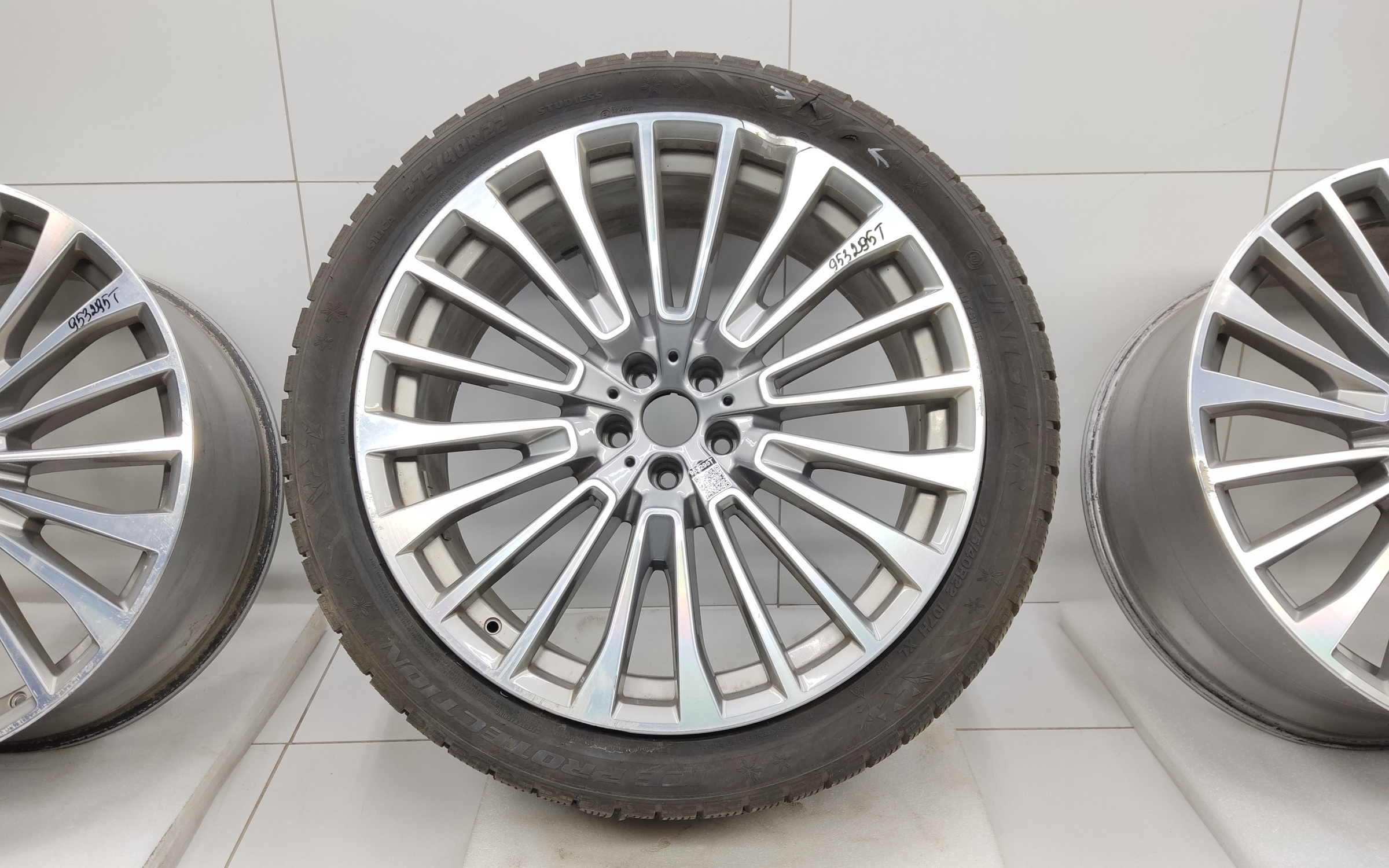 Комплект дисков BMW X7 G07 R22