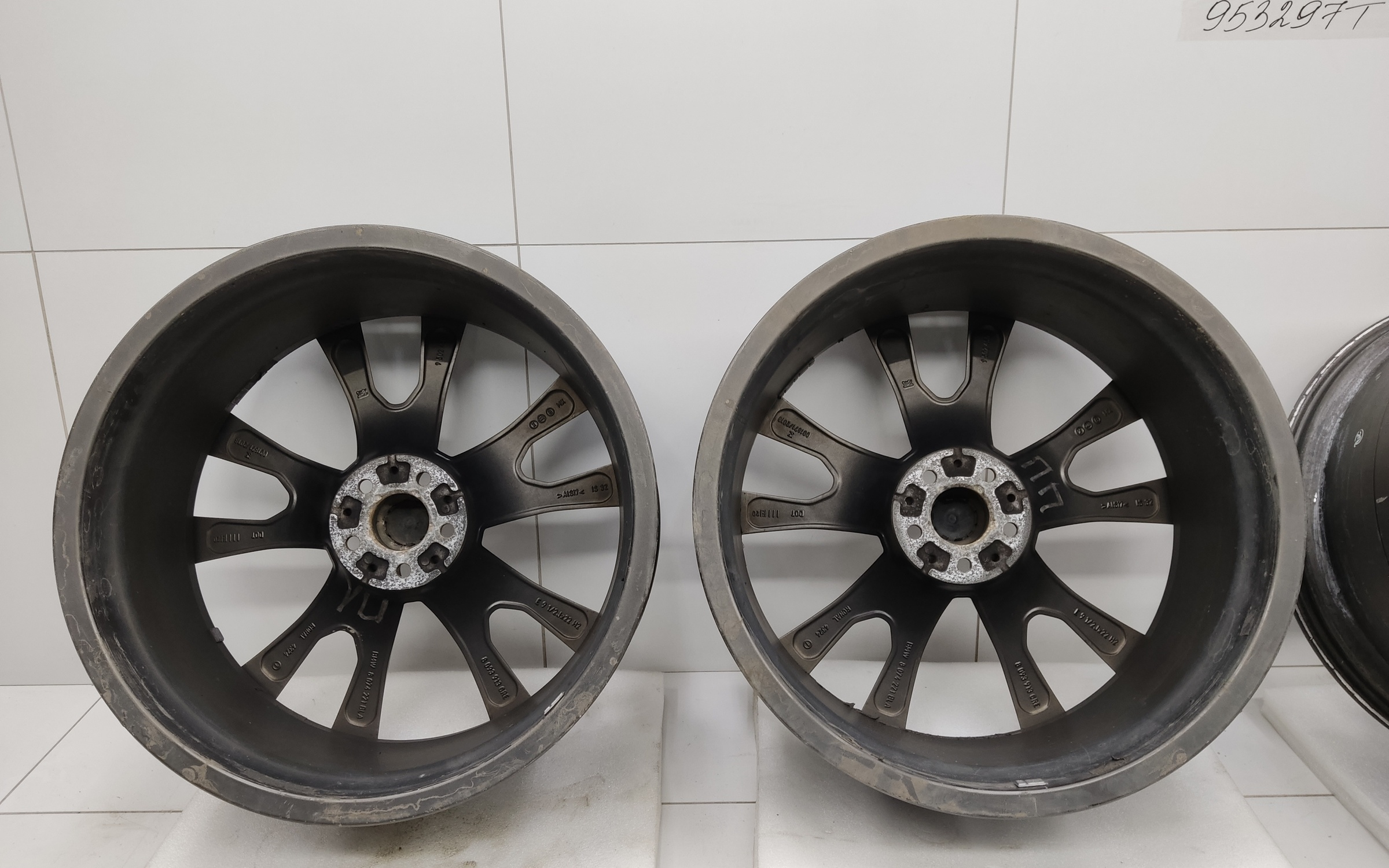Комплект дисков  BMW X7 G07 R22 серый