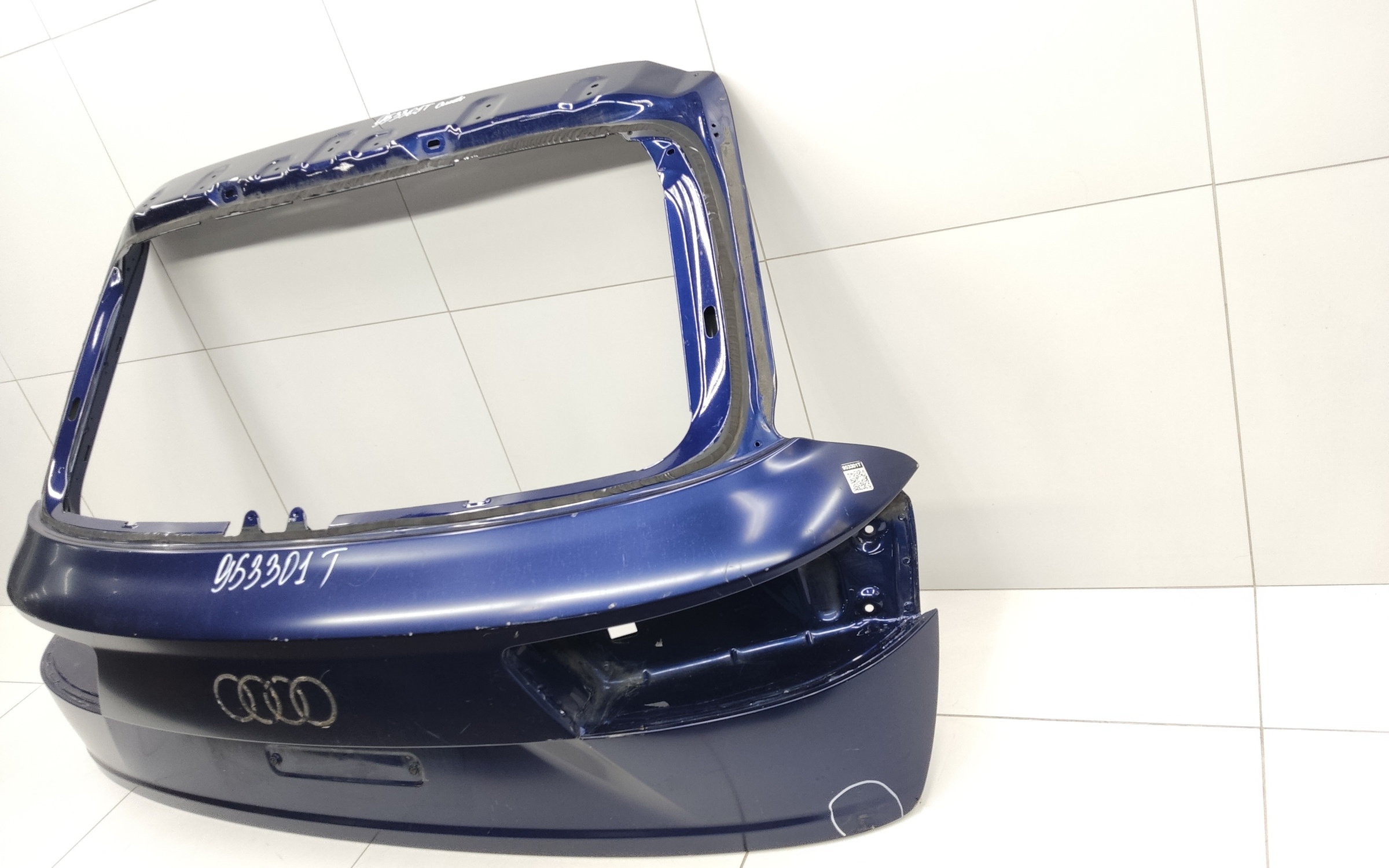 Крышка багажника Audi Q7 2