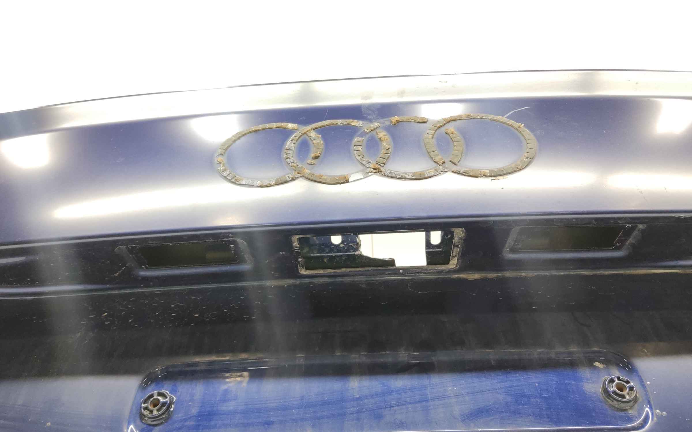 Крышка багажника Audi Q7 2