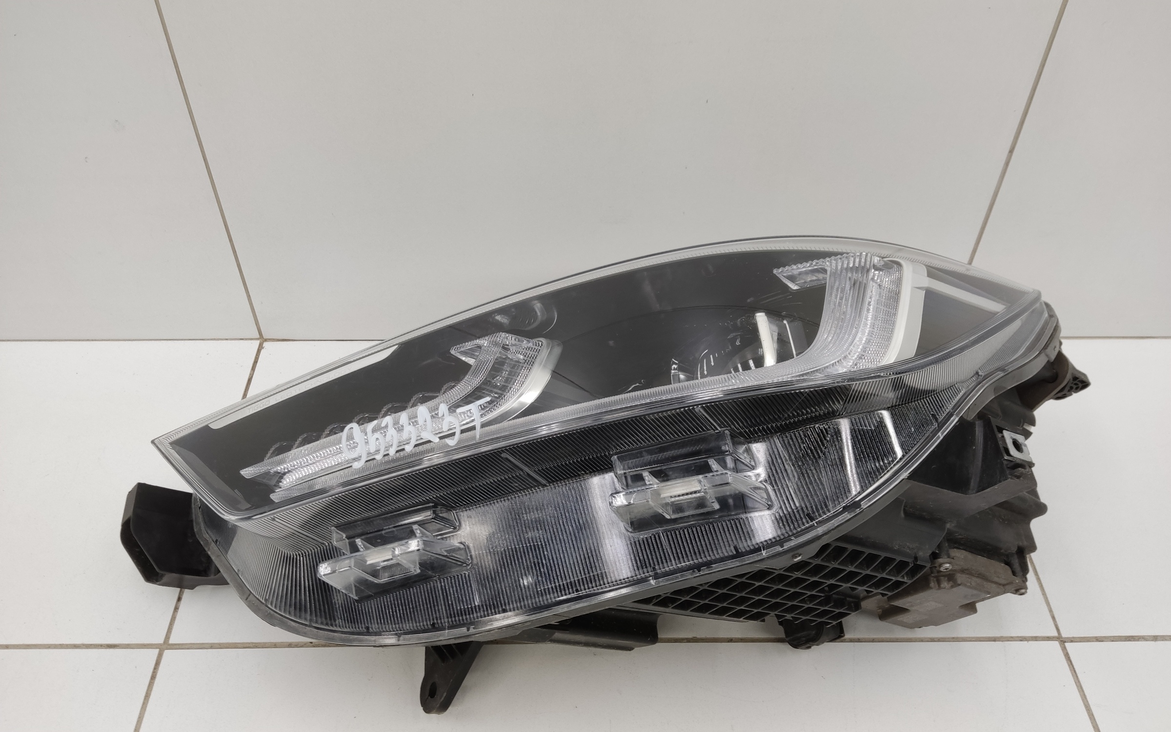 Фара передняя левая Chery Tiggo 8 Pro Max LED