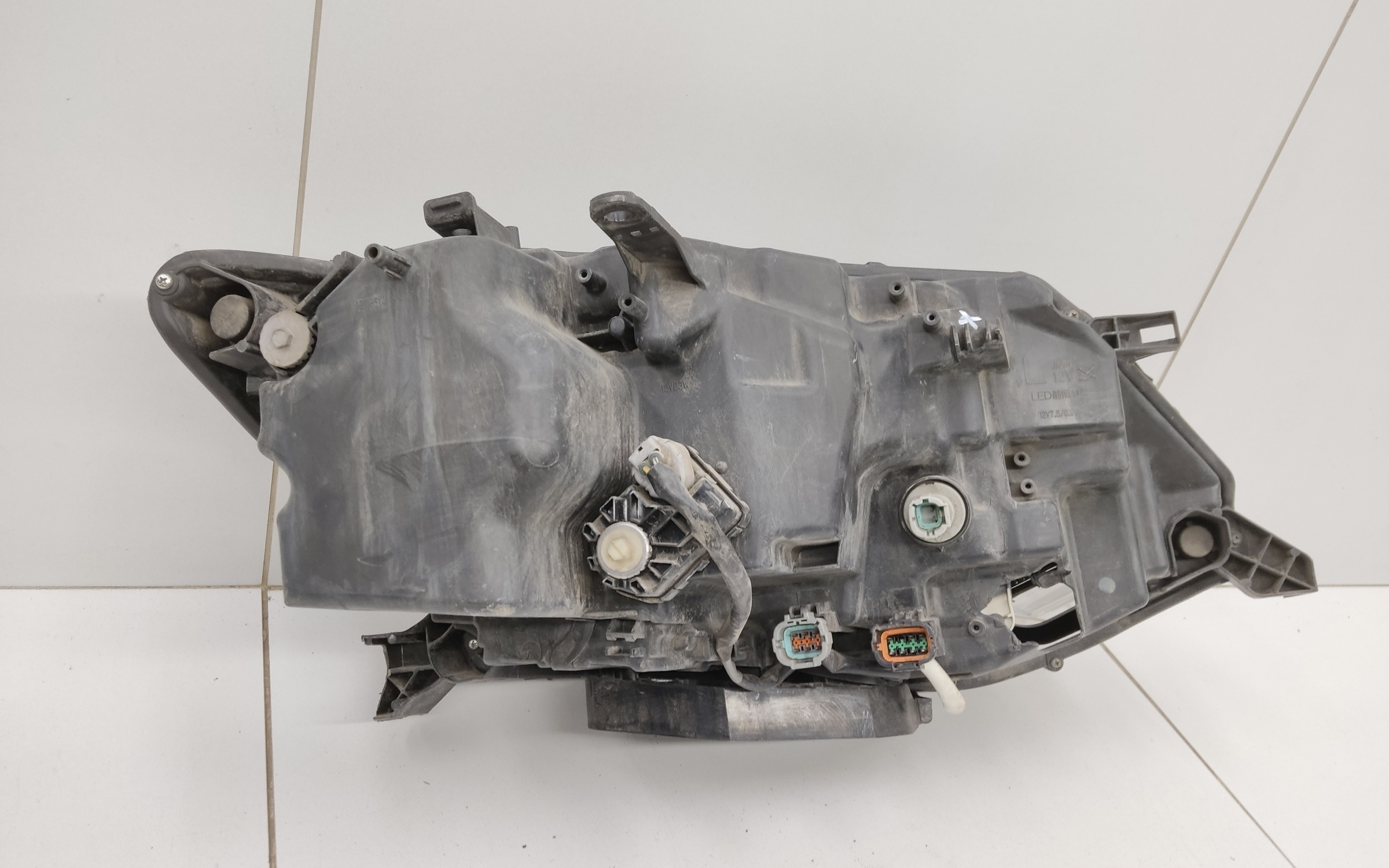 Фара передняя левая Nissan X-Trail T32 Restail LED