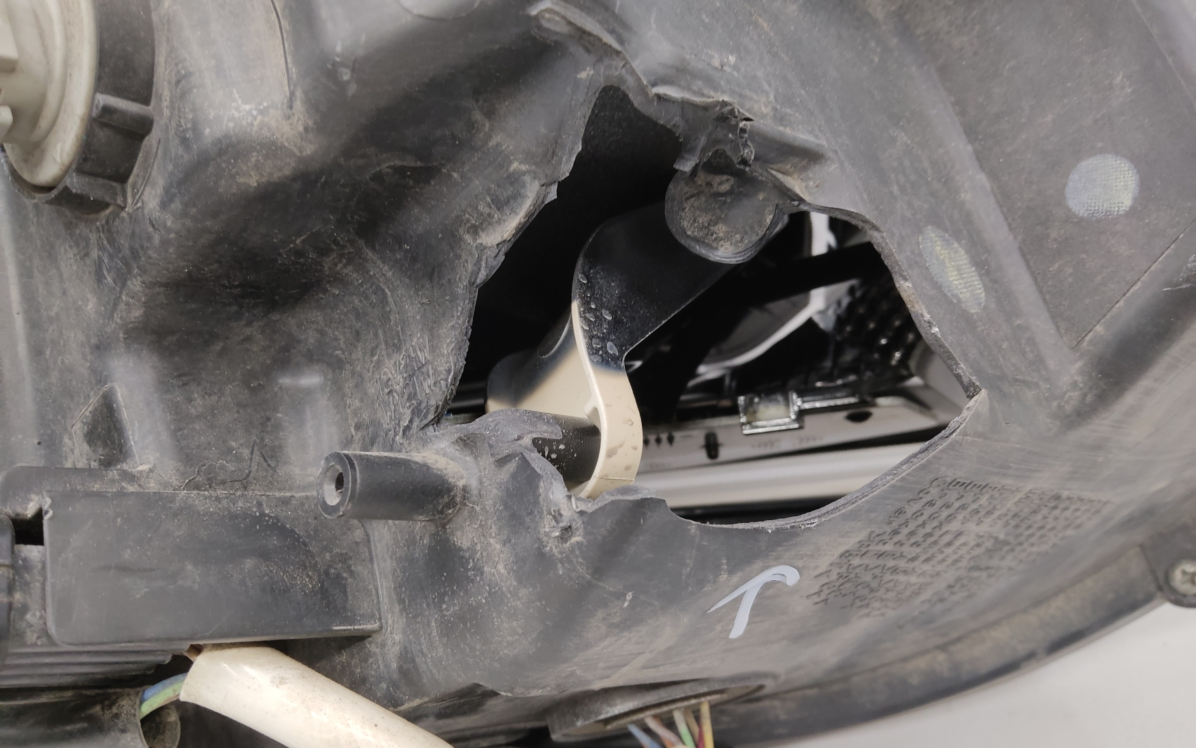Фара передняя левая Nissan X-Trail T32 Restail LED