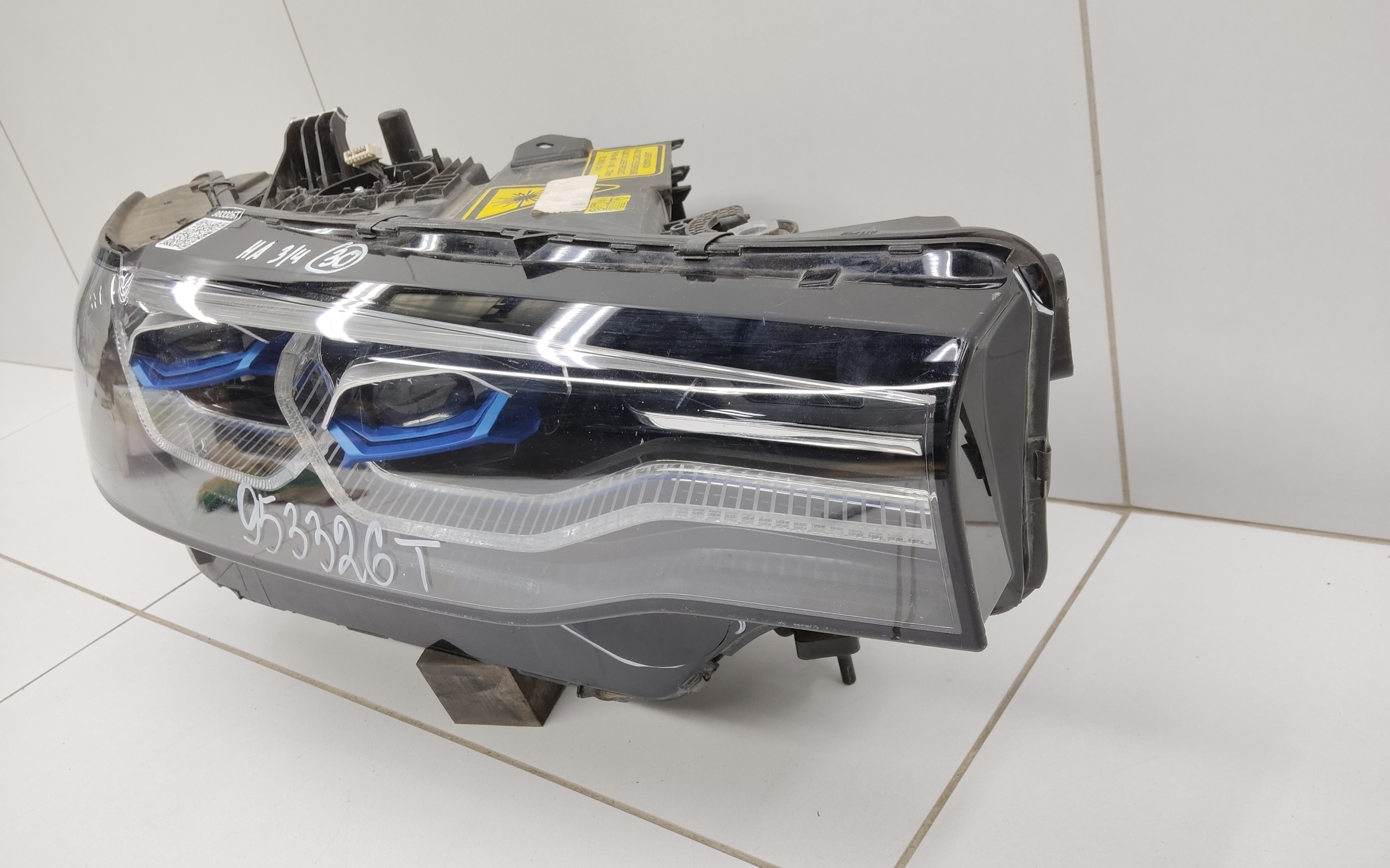 Фара передняя правая BMW X7 G07 Laser