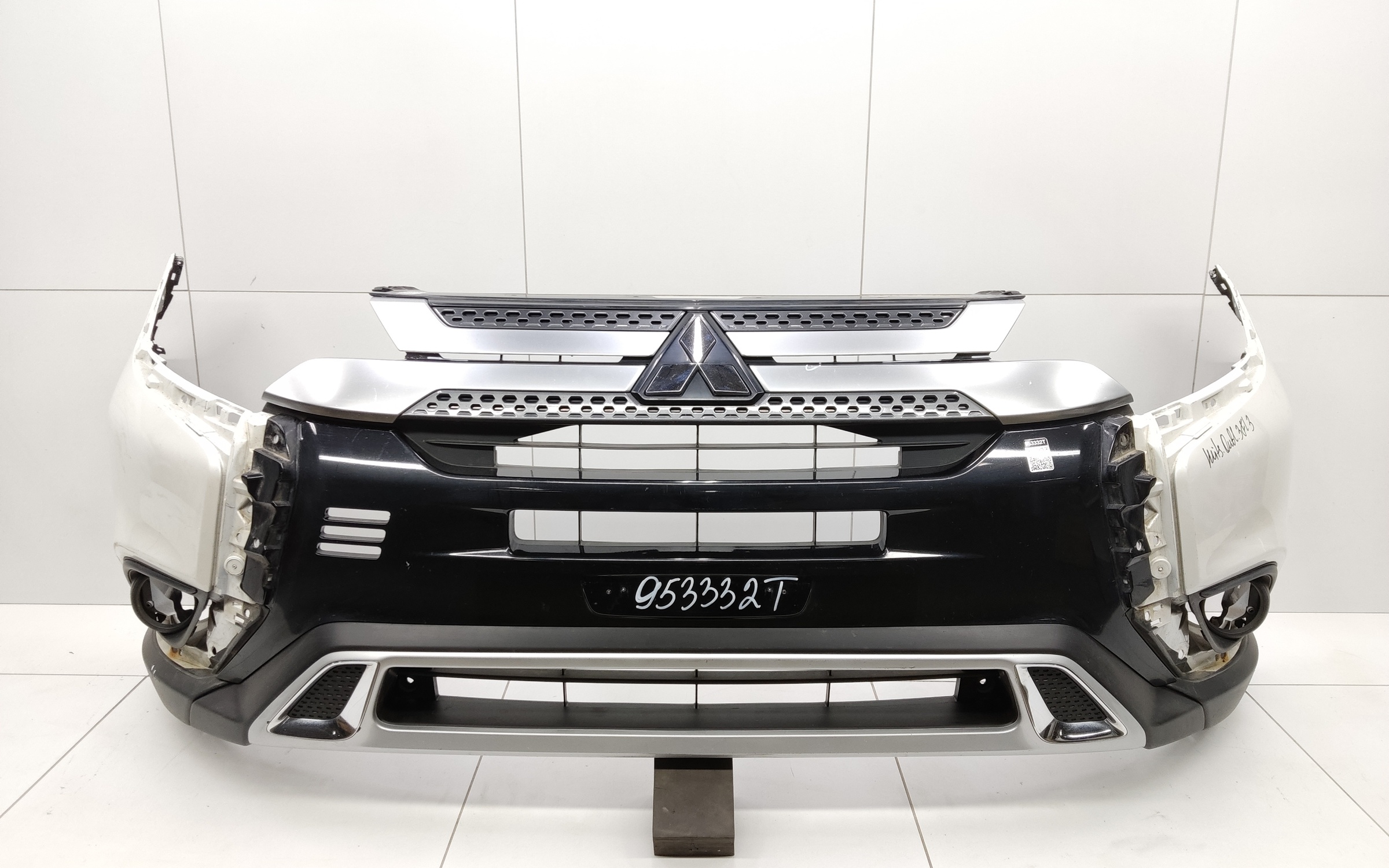 Бампер передний Mitsubishi Outlander 3 Restail 3