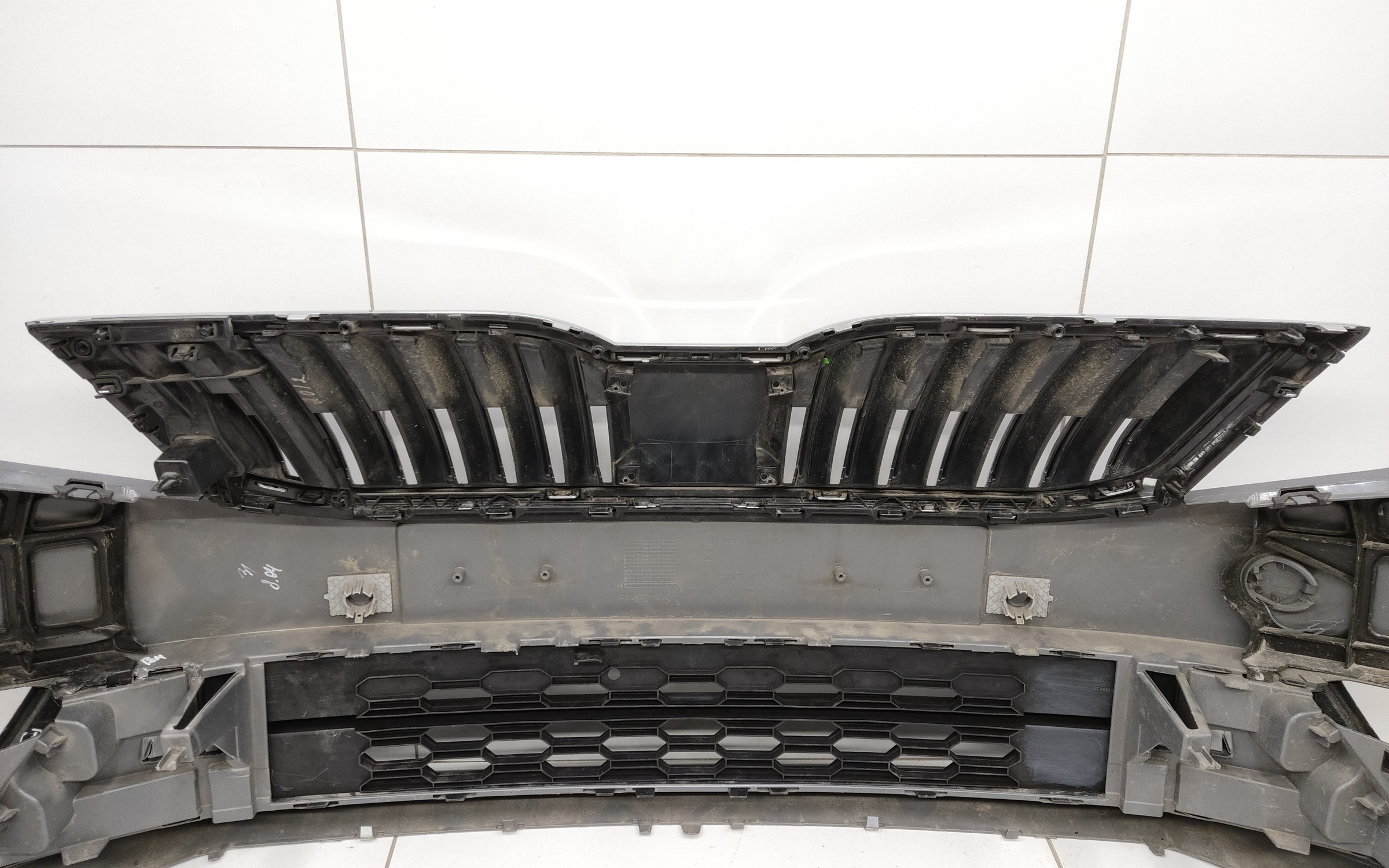 Бампер передний Skoda Octavia A7 Restail
