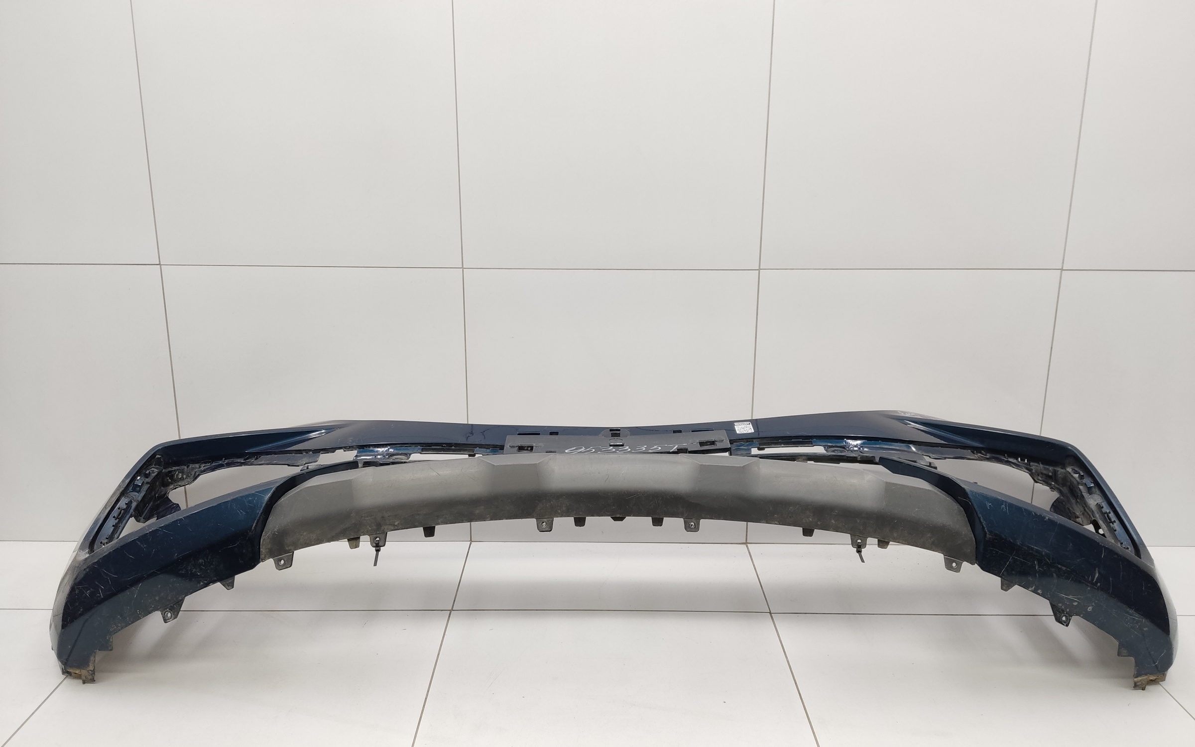 Бампер передний Geely Monjaro