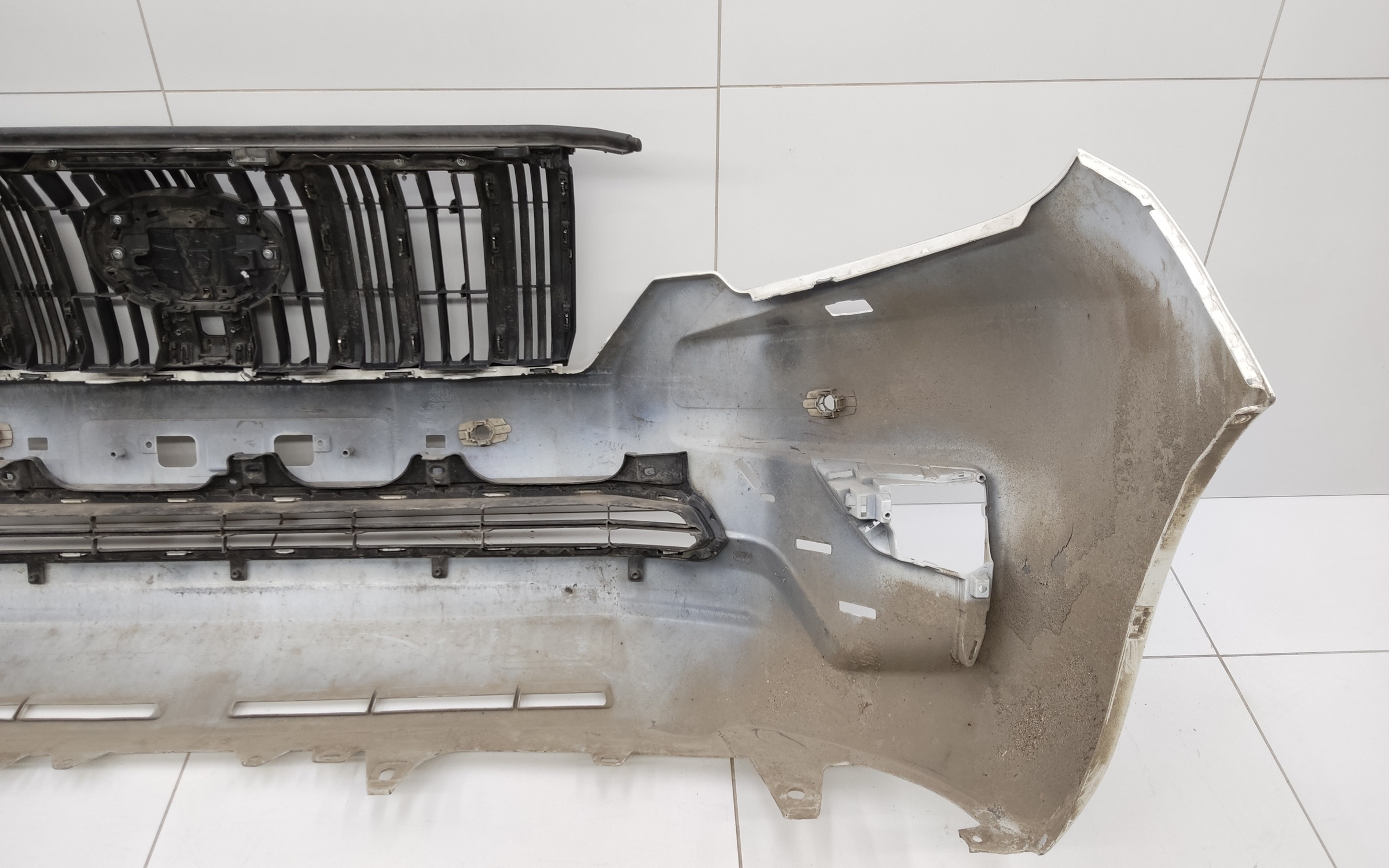 Бампер передний Toyota Land Cruiser Prado 150 Restail 2