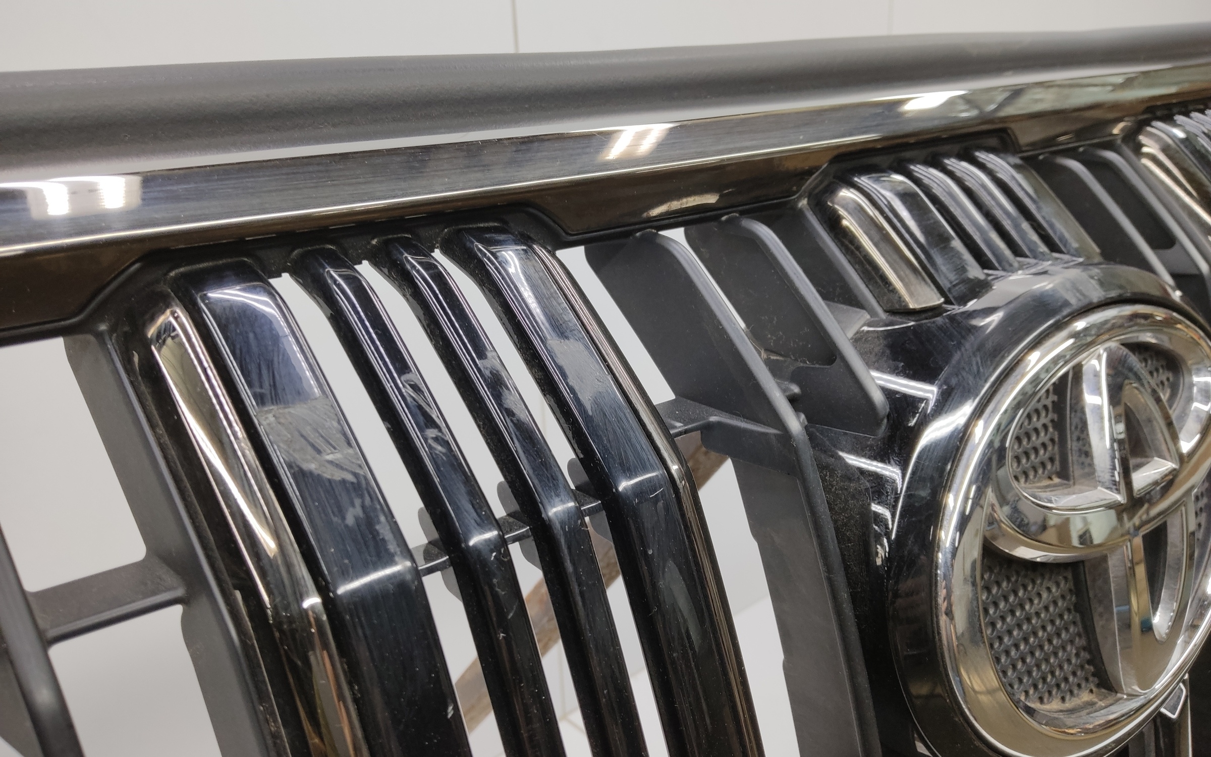 Бампер передний Toyota Land Cruiser Prado 150 Restail 2