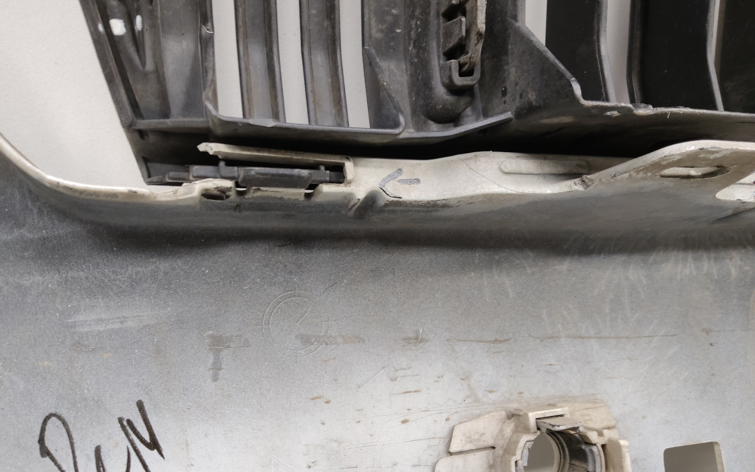 Бампер передний Toyota Land Cruiser Prado 150 Restail 2