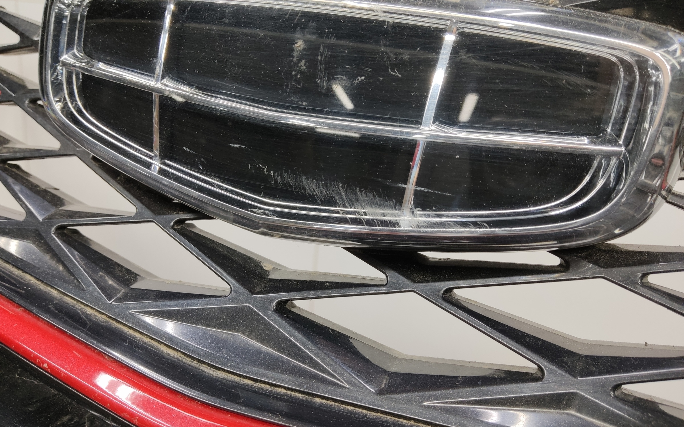 Бампер передний Geely Coolray 1 Restail