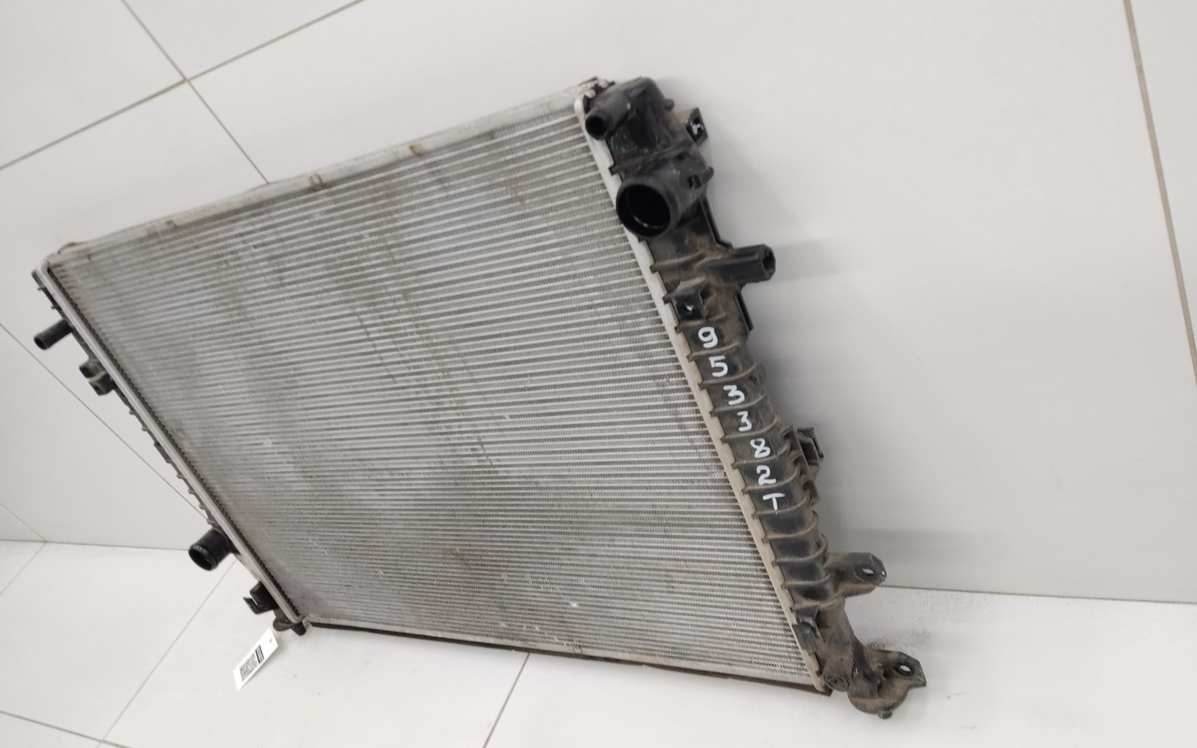 Радиатор охлаждения двигателя Geely Coolray