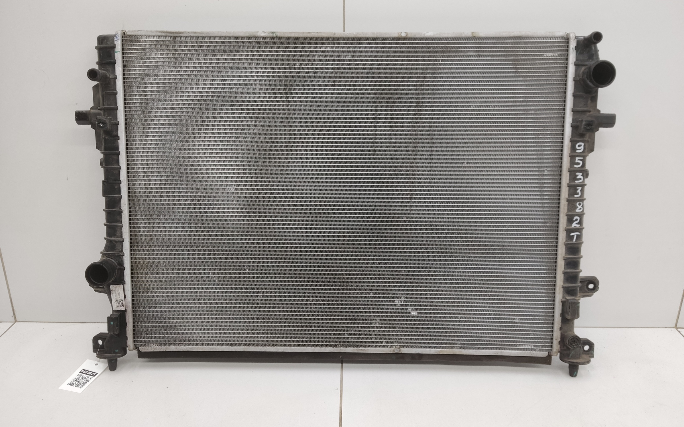 Радиатор охлаждения двигателя Geely Coolray