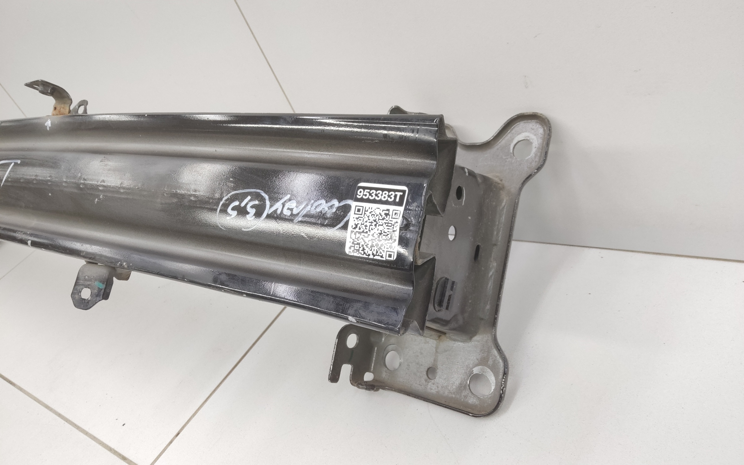 Усилитель переднего бампера Geely Coolray