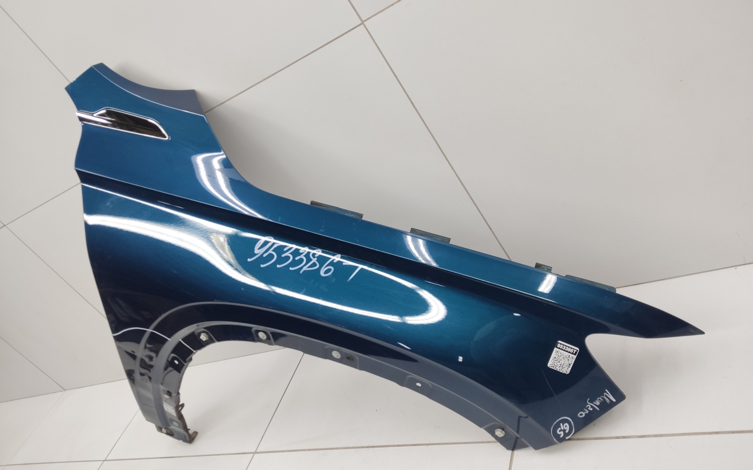 Крыло переднее правое Geely Monjaro