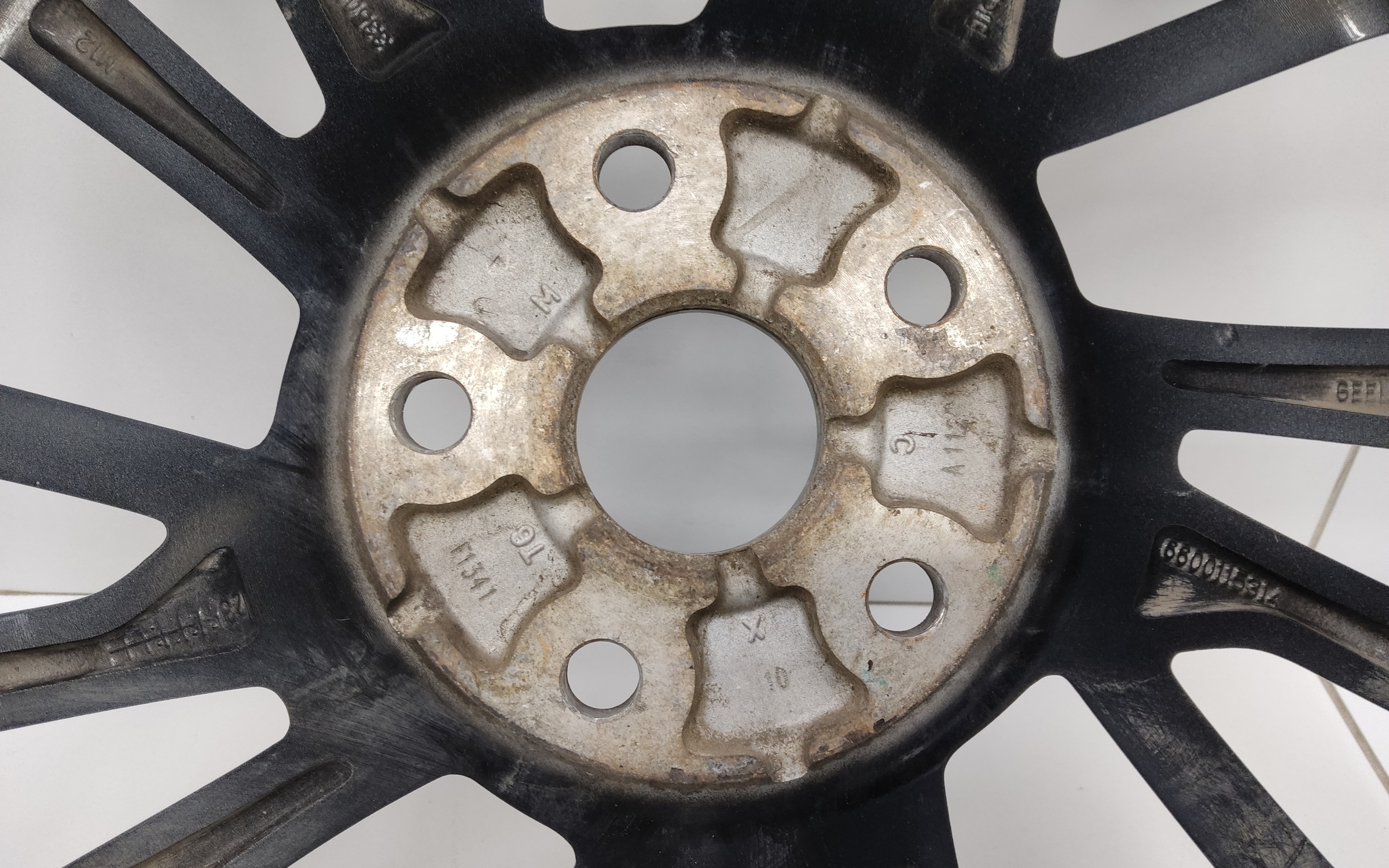 Диск колеса литой Geely Coolray R18