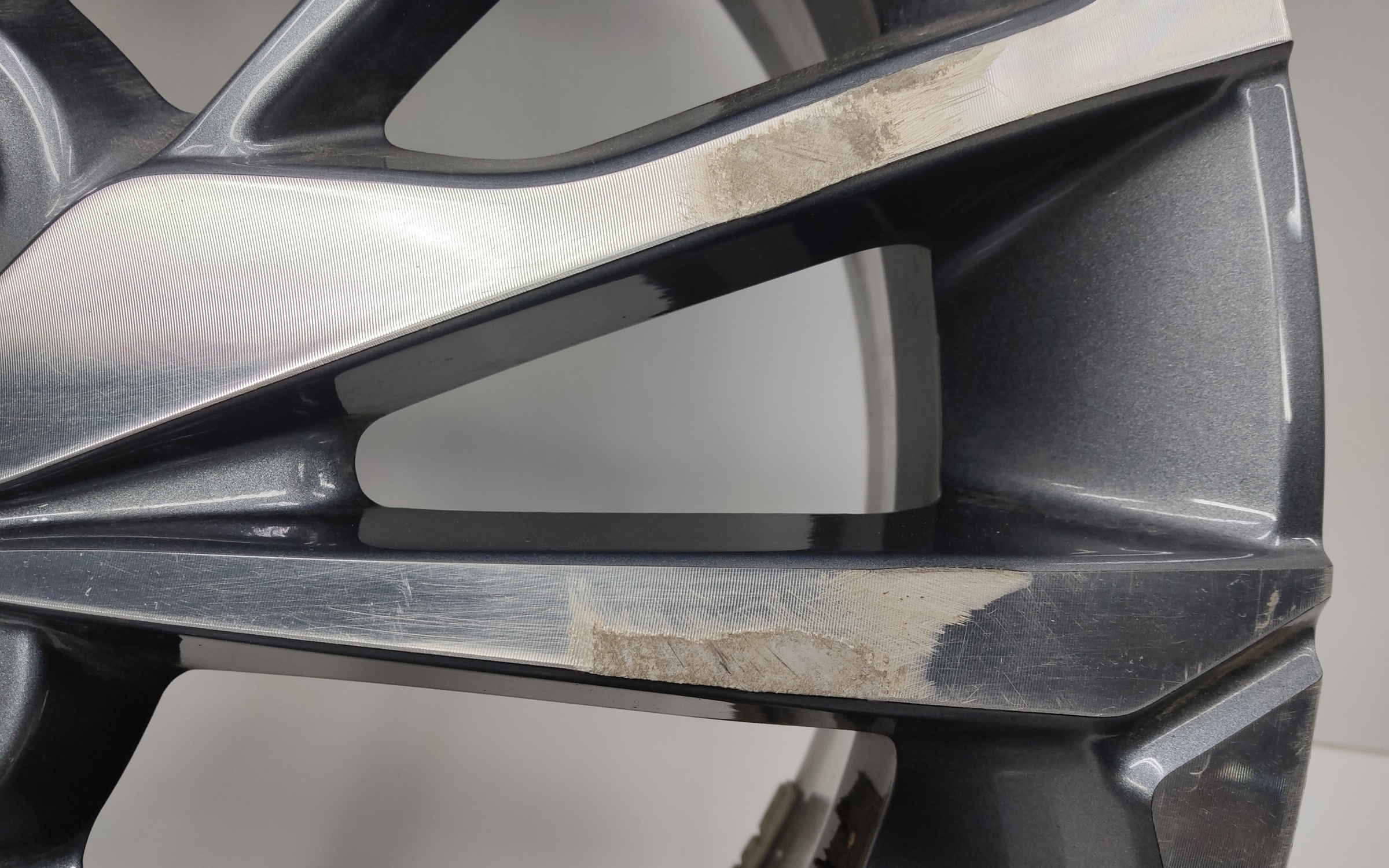 Диск колеса литой Geely Coolray R18