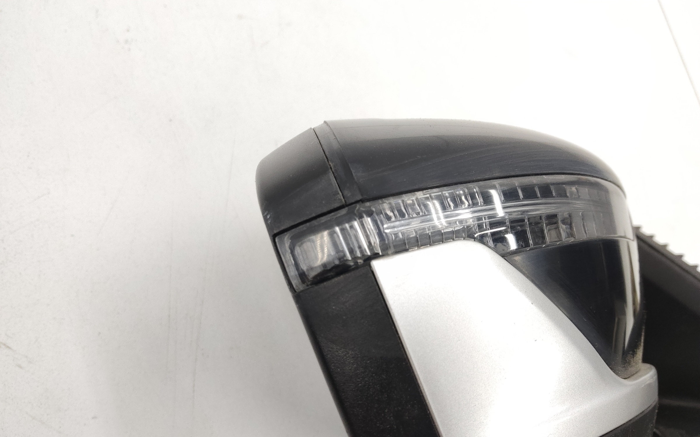 Зеркало правое Geely Coolray 6 контактов