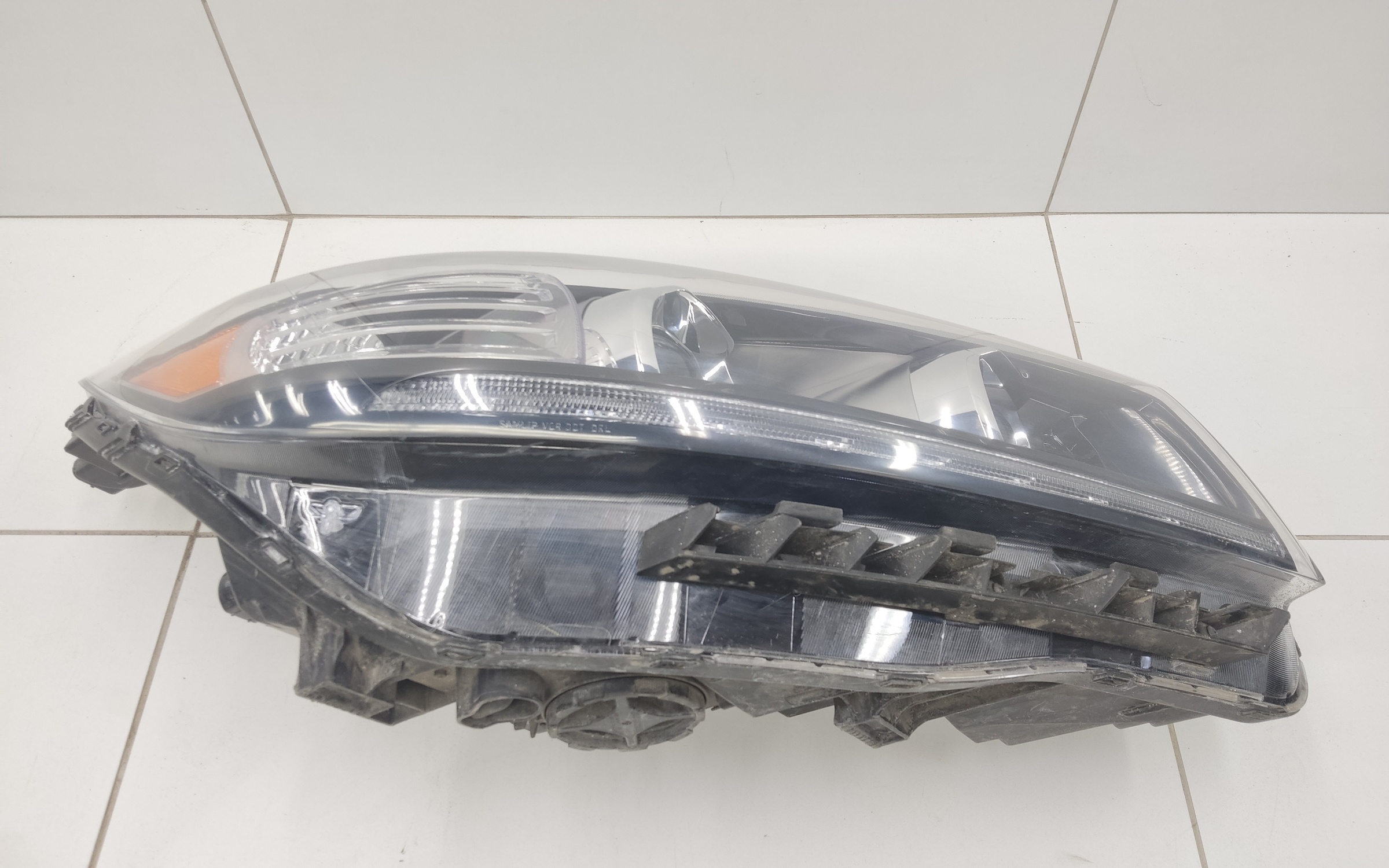 Фара передняя правая Kia Sorento 3 Restail галоген ДХО "Америка"