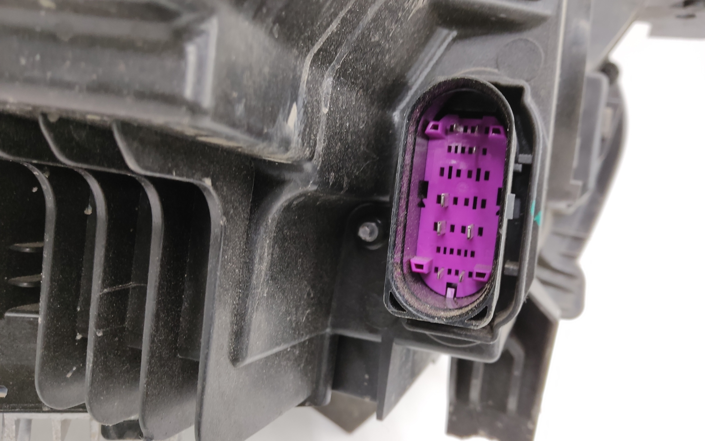 Фара передняя левая Geely Monjaro LED