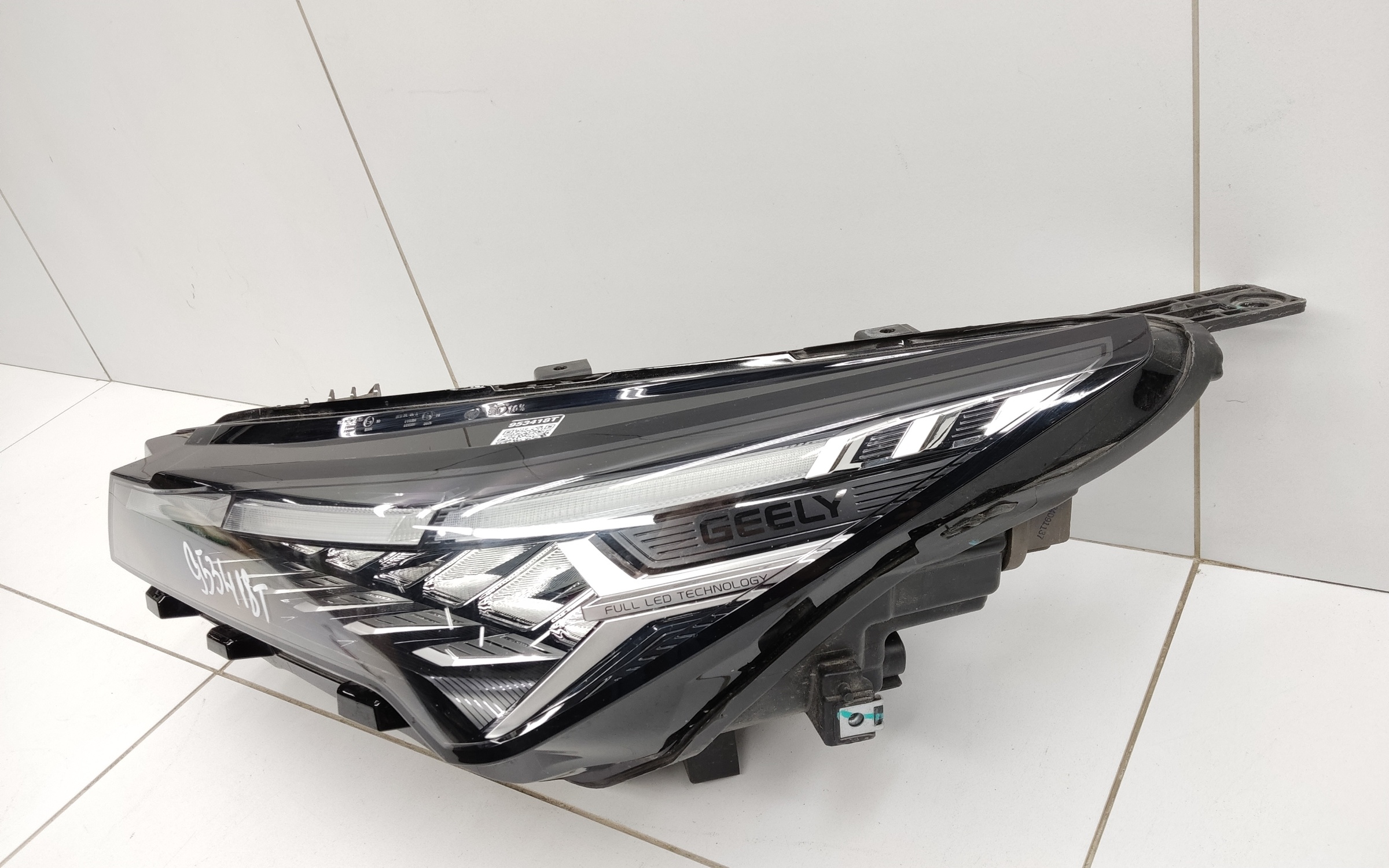 Фара передняя левая Geely Coolray Restail LED